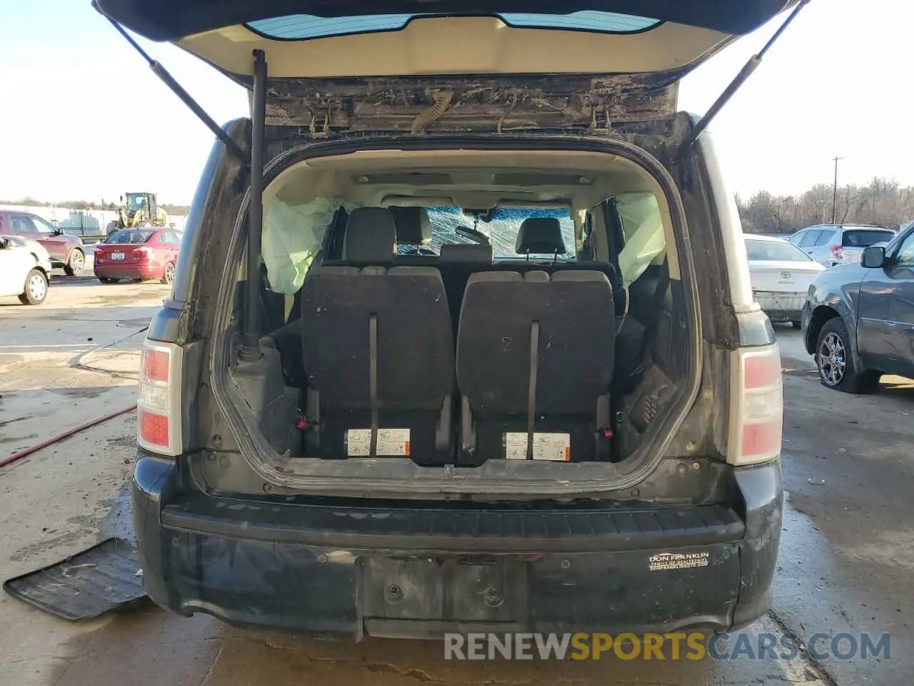 6 Photograph of a damaged car 2FMHK6D87KBA17438 FORD FLEX 2019