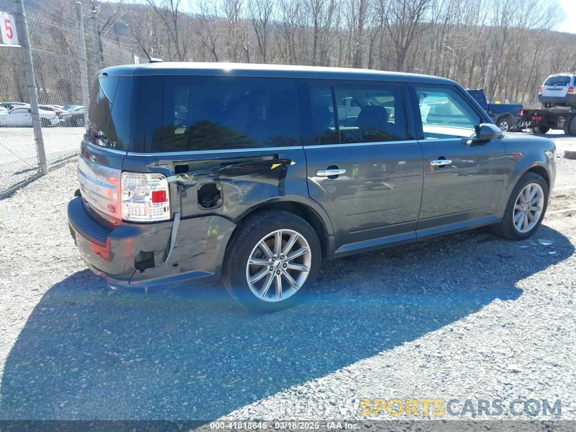 4 Photograph of a damaged car 2FMHK6D88KBA36189 FORD FLEX 2019