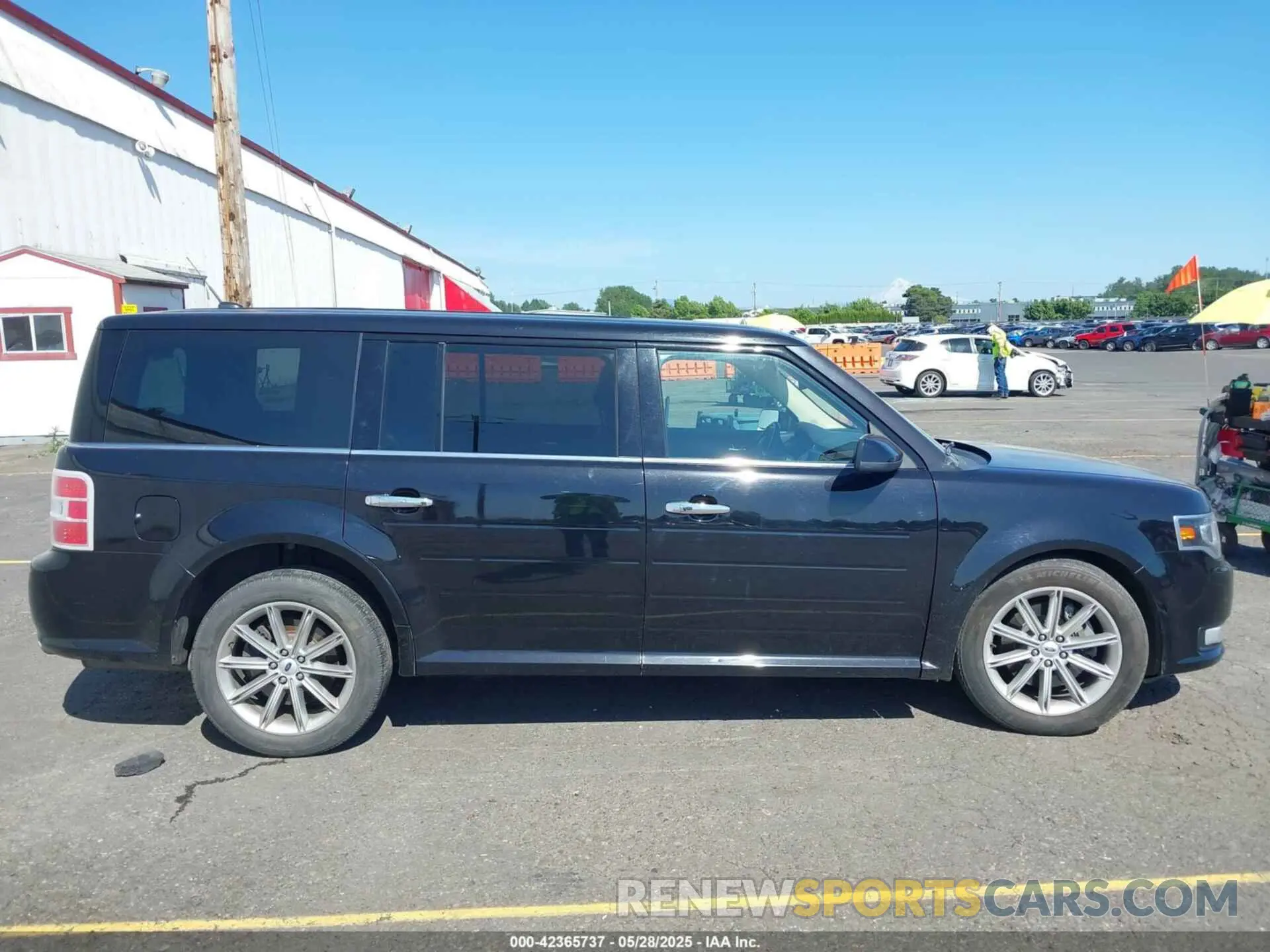 14 Photograph of a damaged car 2FMHK6D89KBA04190 FORD FLEX 2019