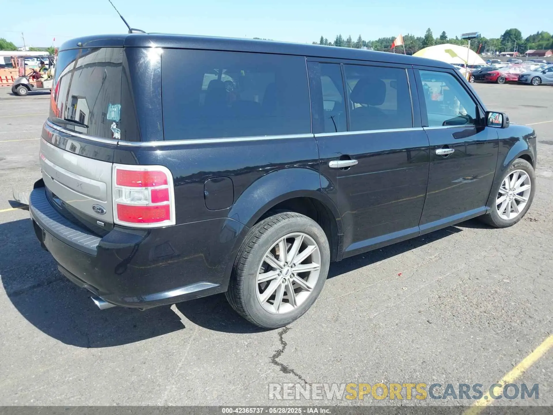 4 Photograph of a damaged car 2FMHK6D89KBA04190 FORD FLEX 2019