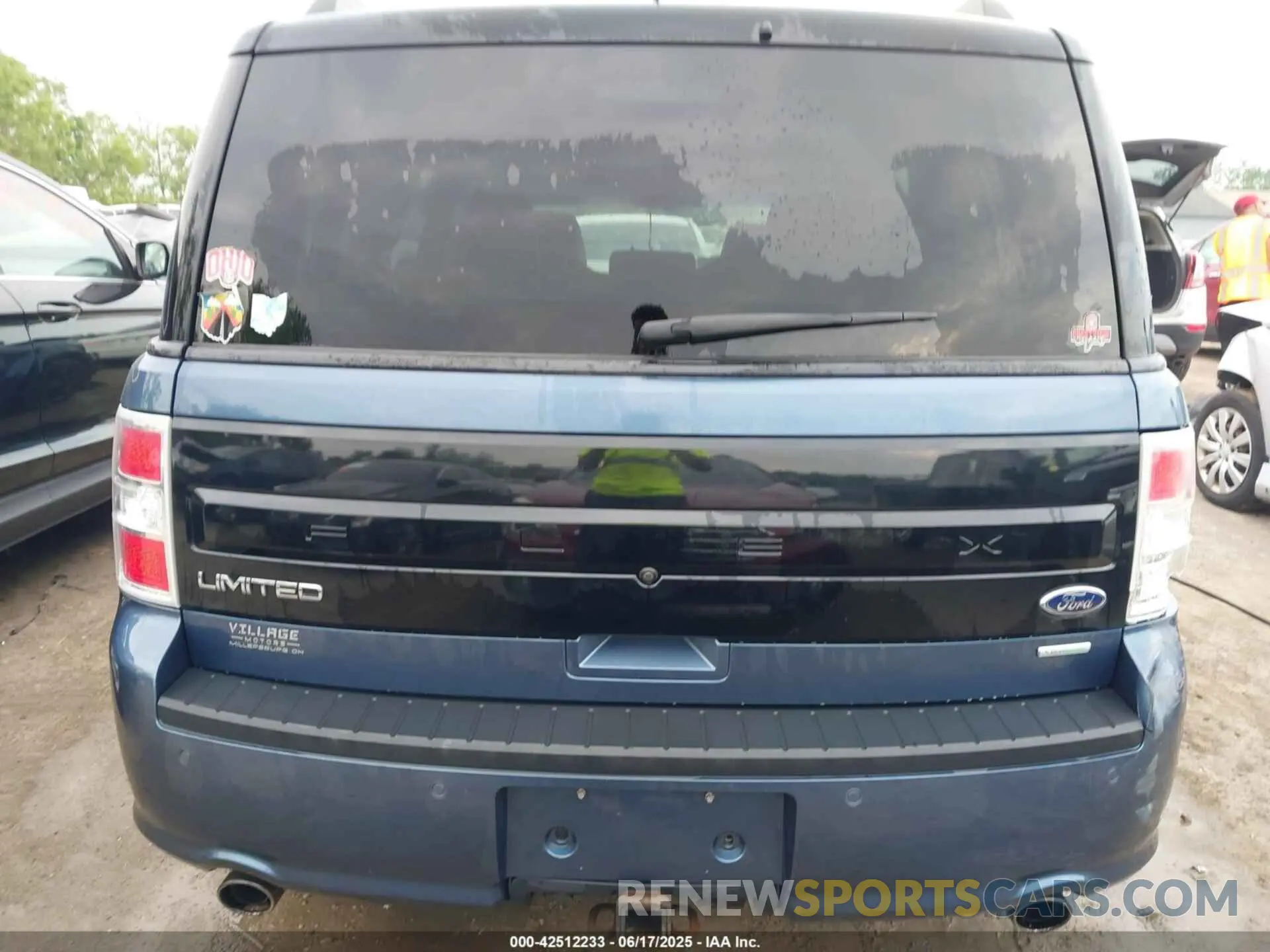 16 Photograph of a damaged car 2FMHK6DT4KBA25128 FORD FLEX 2019