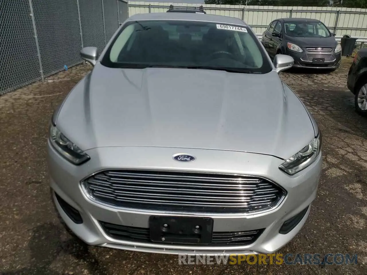 5 Photograph of a damaged car 3FA6P0HD5GR313946 FORD FUSION 2016