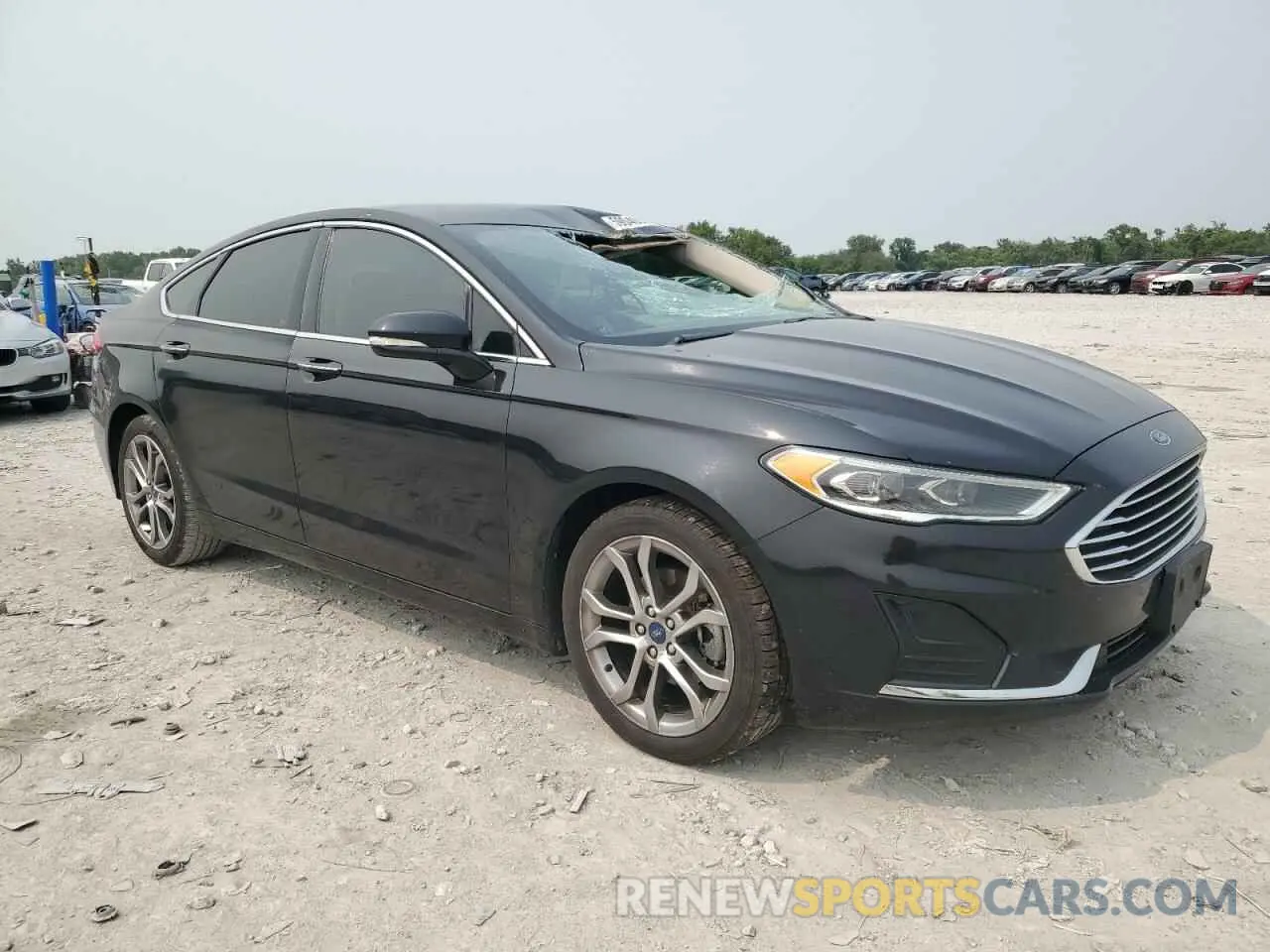 4 Photograph of a damaged car 3FA6P0CD0KR118336 FORD FUSION 2019