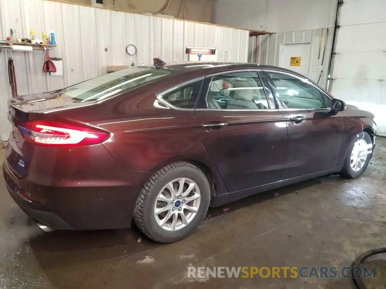 3 Photograph of a damaged car 3FA6P0CD0KR219957 FORD FUSION 2019