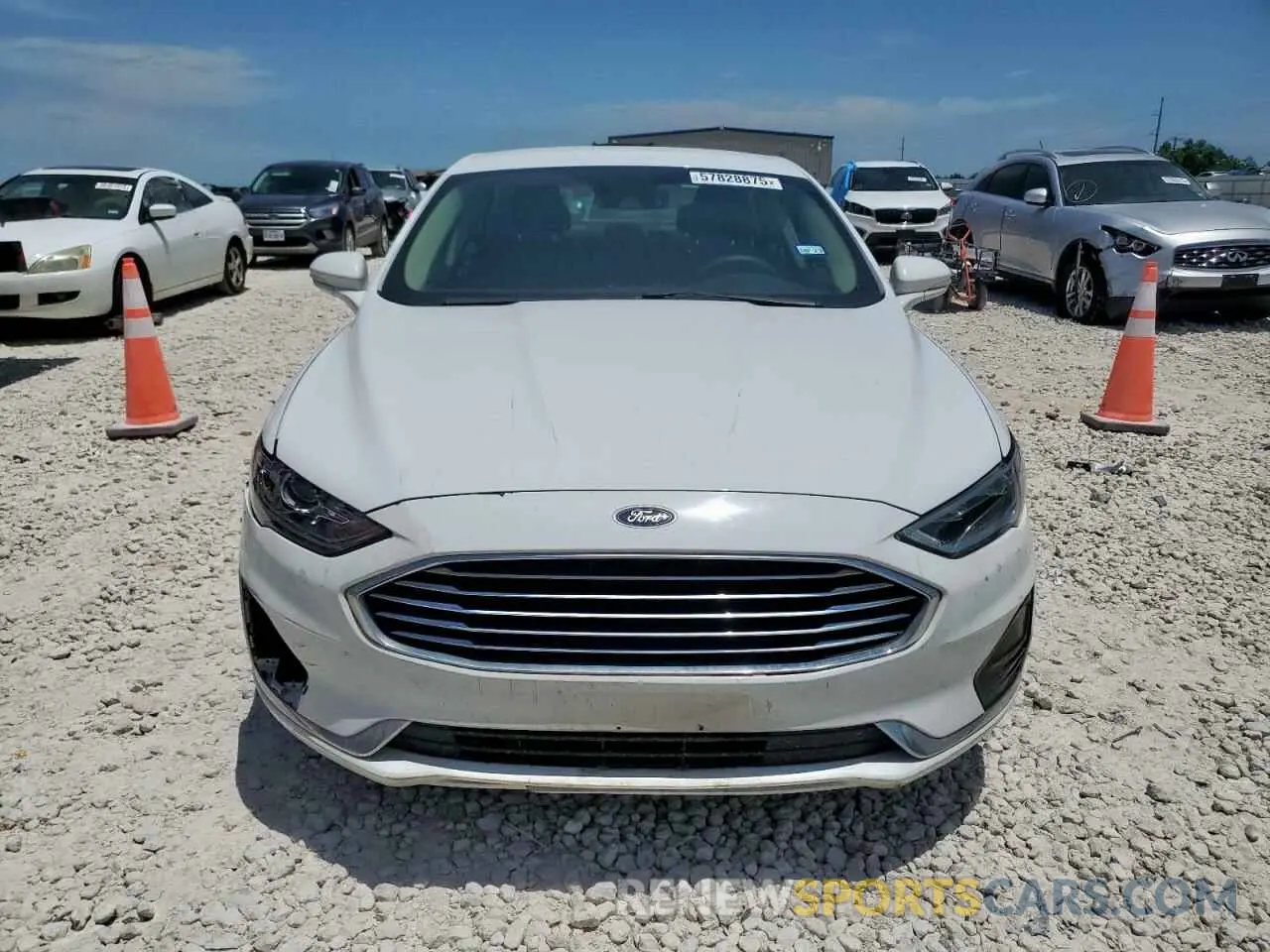 5 Photograph of a damaged car 3FA6P0CD0KR236919 FORD FUSION 2019