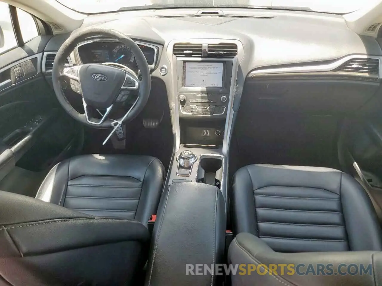 8 Photograph of a damaged car 3FA6P0CD0KR236919 FORD FUSION 2019