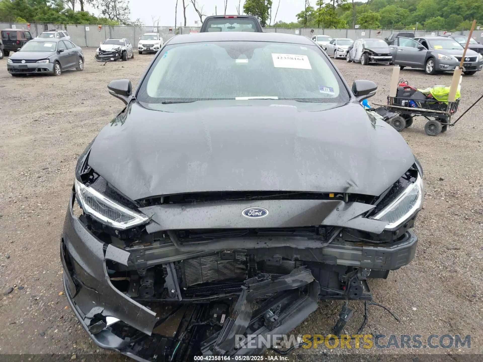 12 Photograph of a damaged car 3FA6P0CD0KR253073 FORD FUSION 2019