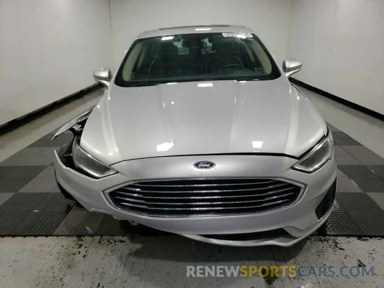 5 Photograph of a damaged car 3FA6P0CD0KR254062 FORD FUSION 2019