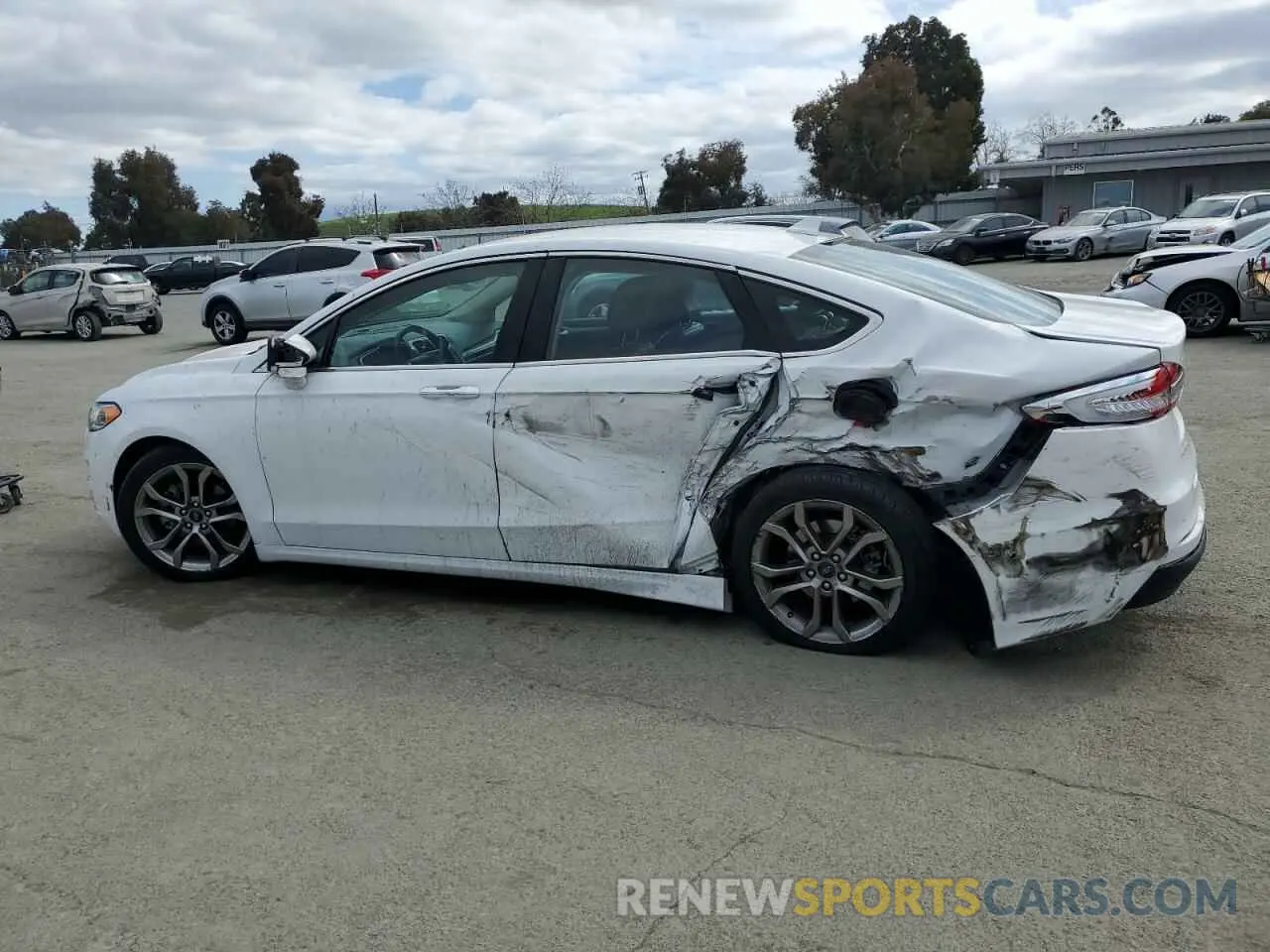 2 Photograph of a damaged car 3FA6P0CD0KR254126 FORD FUSION 2019