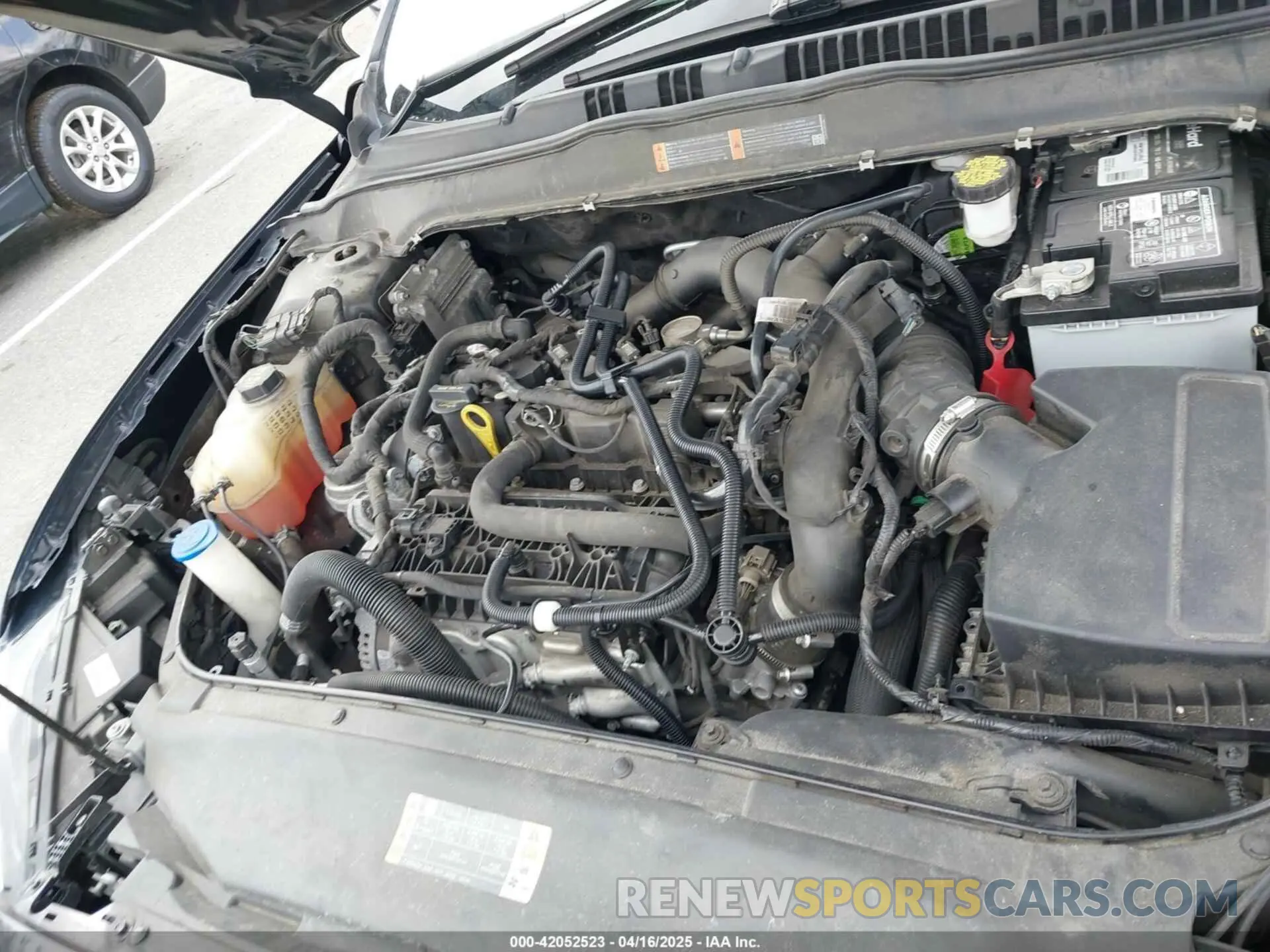 10 Photograph of a damaged car 3FA6P0CD0KR265210 FORD FUSION 2019