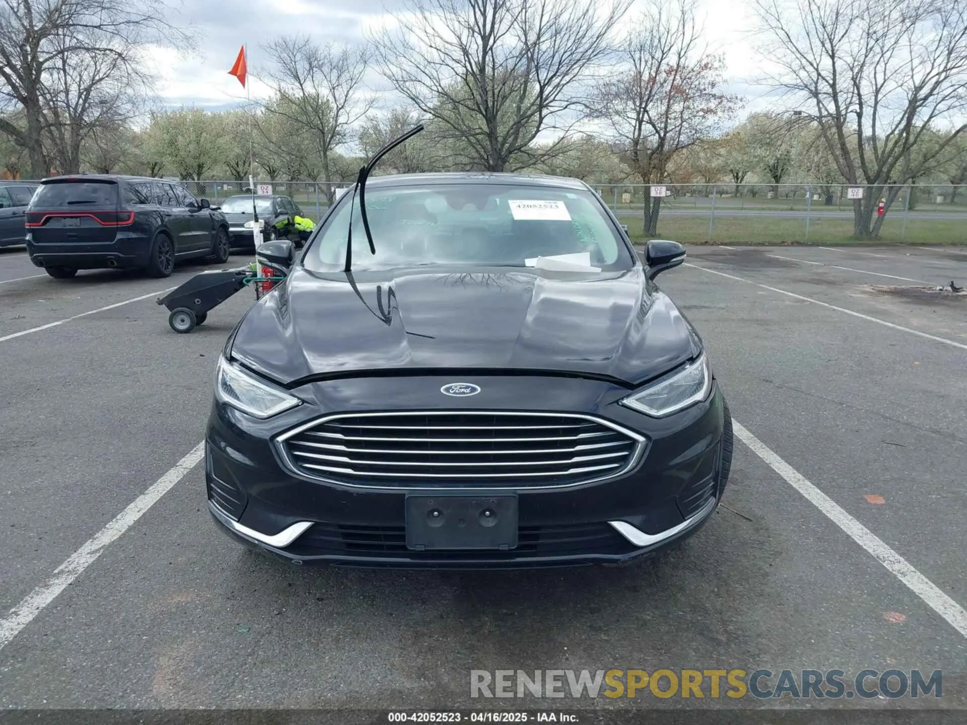 12 Photograph of a damaged car 3FA6P0CD0KR265210 FORD FUSION 2019