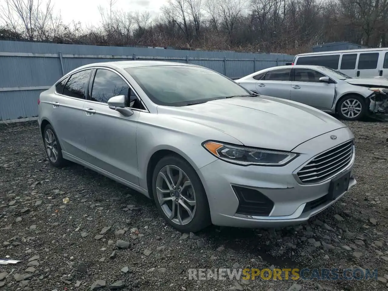 4 Photograph of a damaged car 3FA6P0CD1KR150843 FORD FUSION 2019