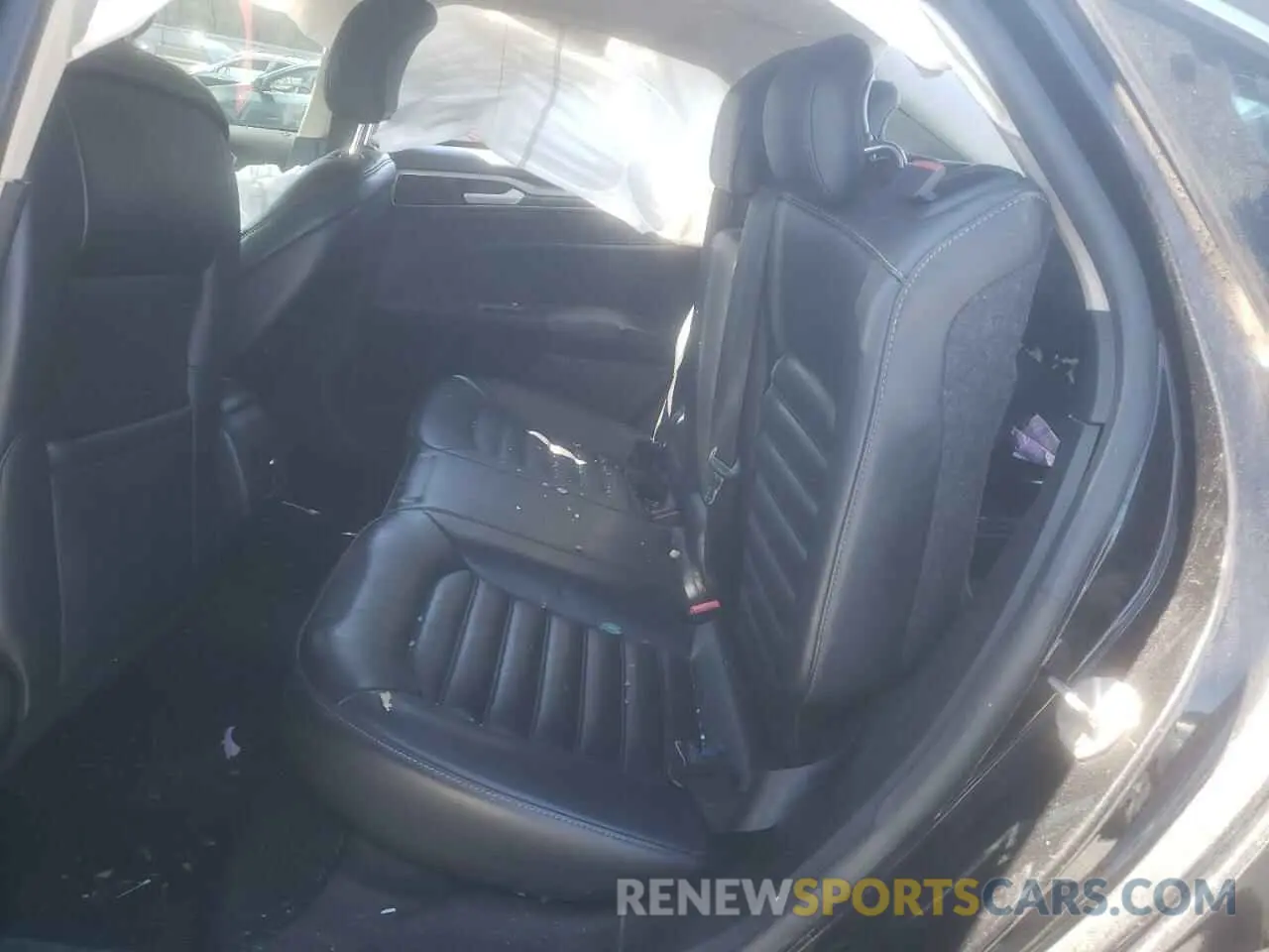 10 Photograph of a damaged car 3FA6P0CD1KR259805 FORD FUSION 2019