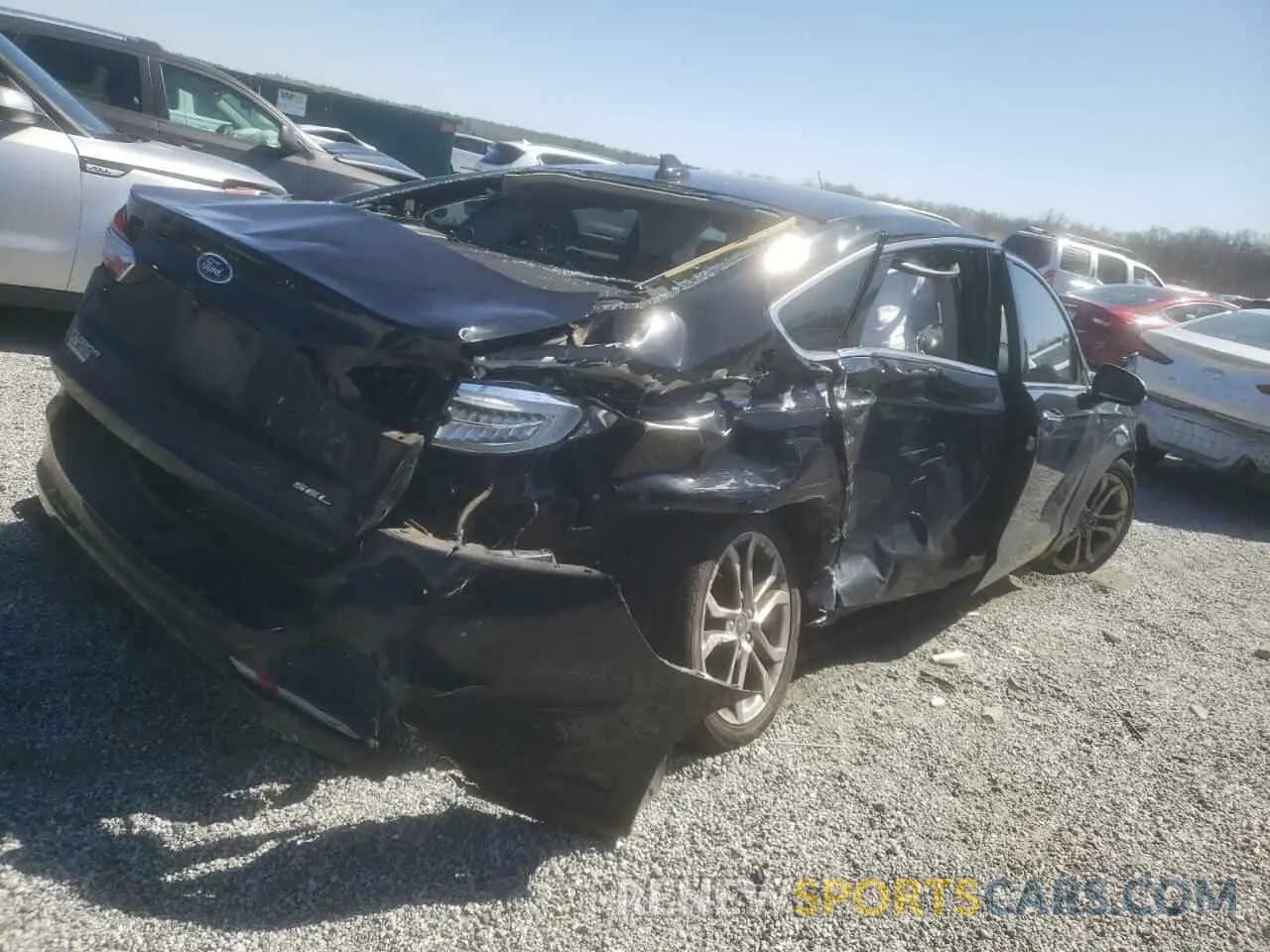 3 Photograph of a damaged car 3FA6P0CD1KR259805 FORD FUSION 2019