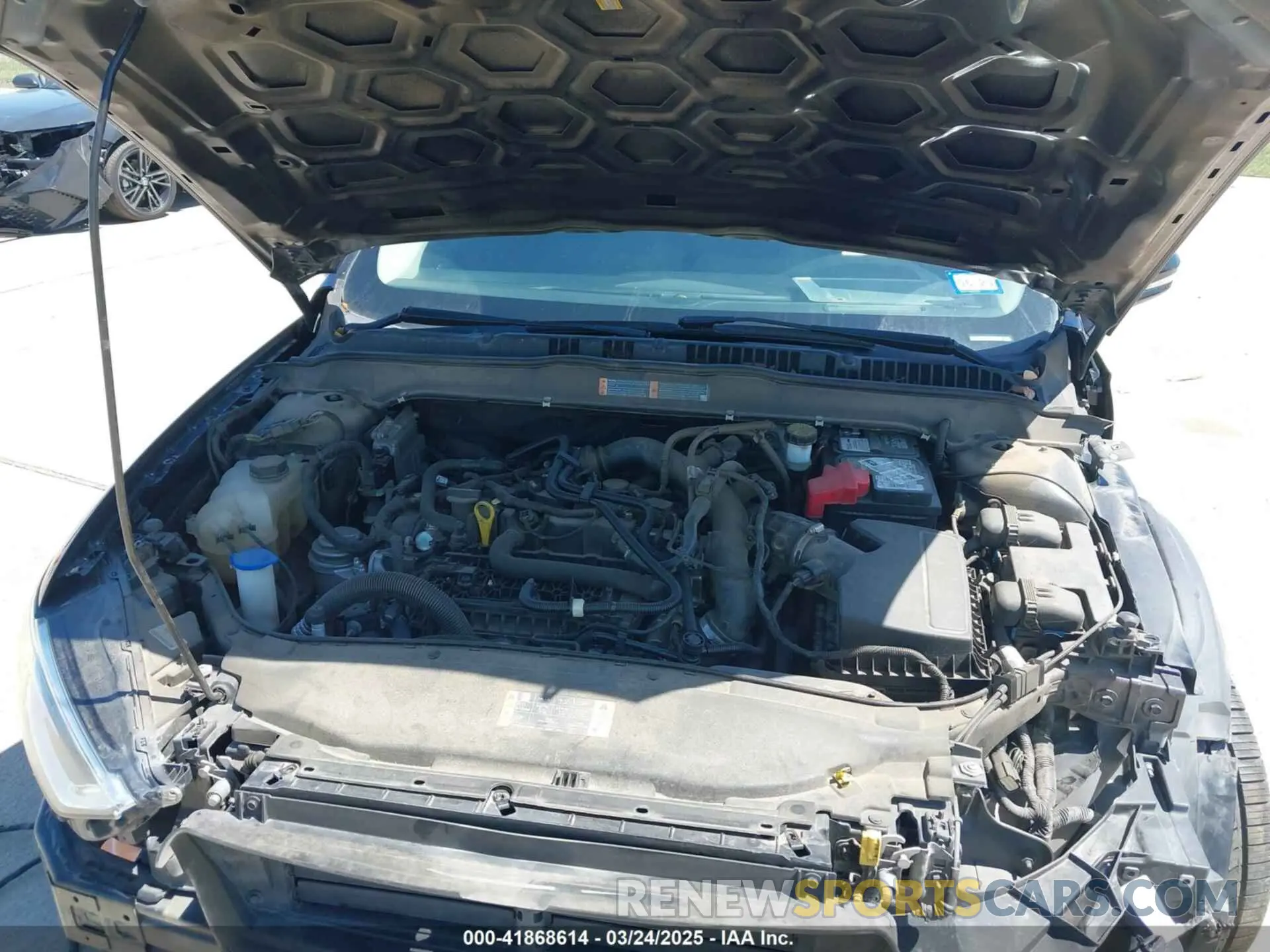 10 Photograph of a damaged car 3FA6P0CD2KR113476 FORD FUSION 2019