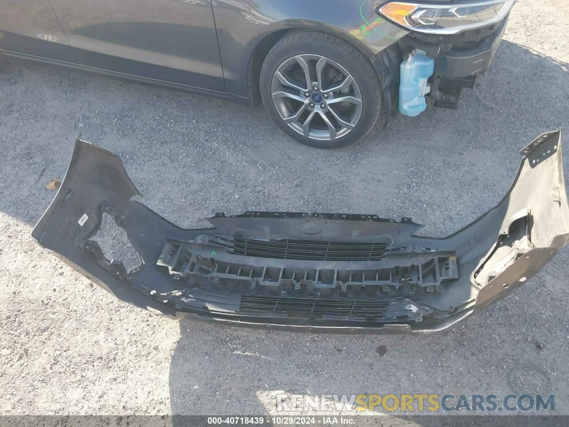 12 Photograph of a damaged car 3FA6P0CD2KR145389 FORD FUSION 2019