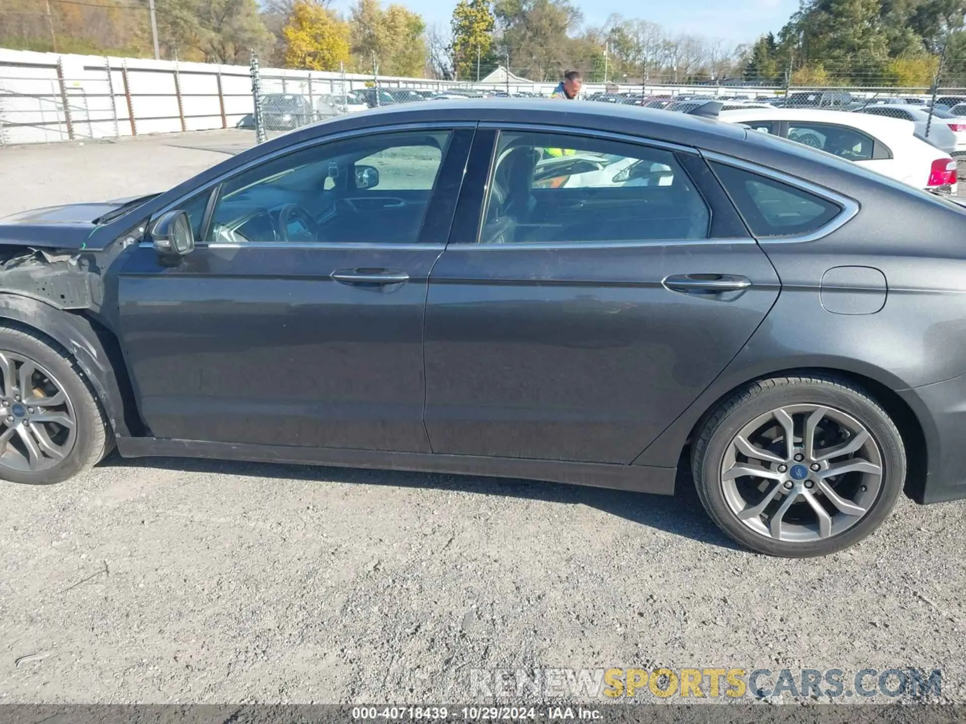 15 Photograph of a damaged car 3FA6P0CD2KR145389 FORD FUSION 2019