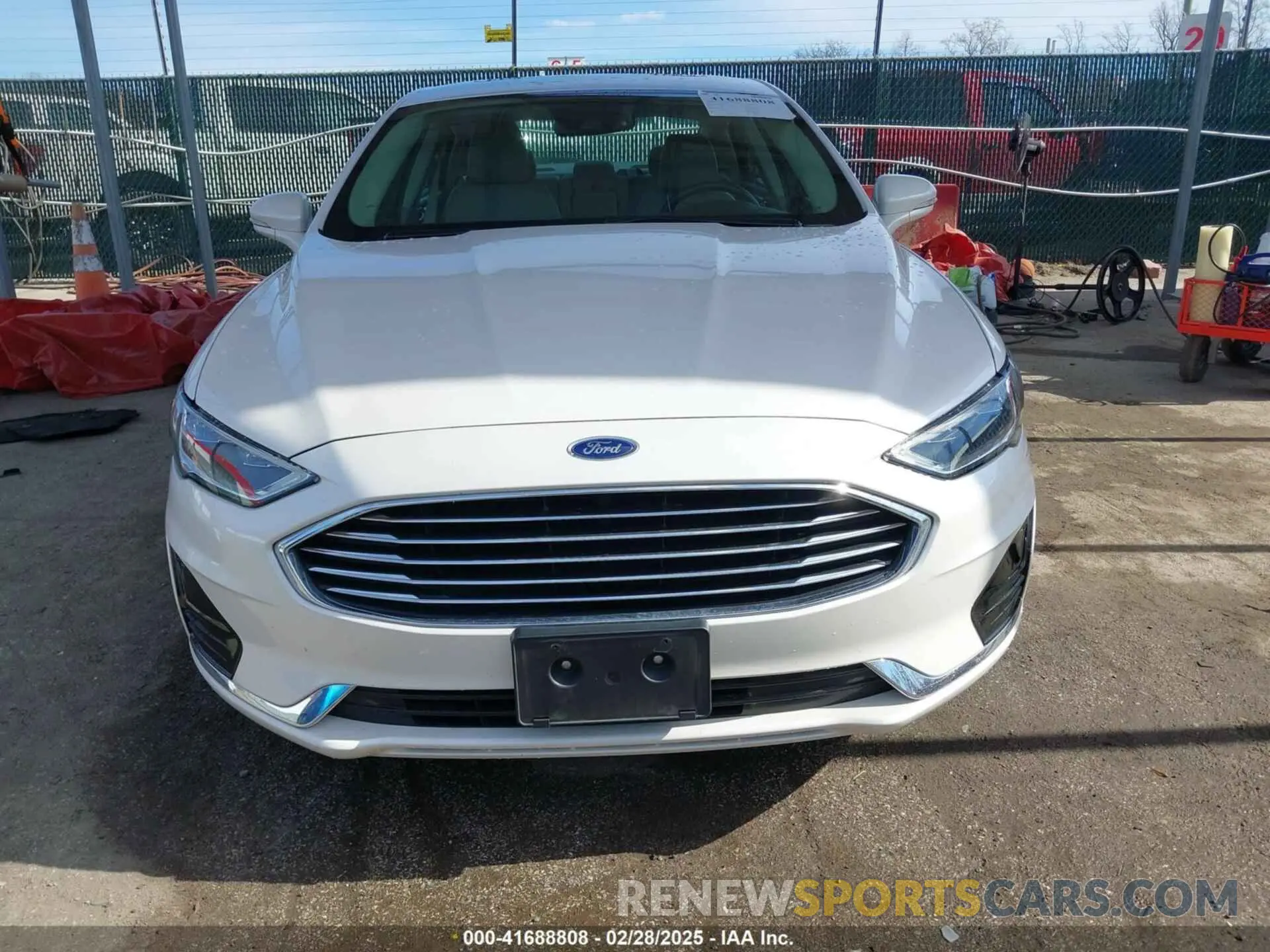 13 Photograph of a damaged car 3FA6P0CD2KR194818 FORD FUSION 2019