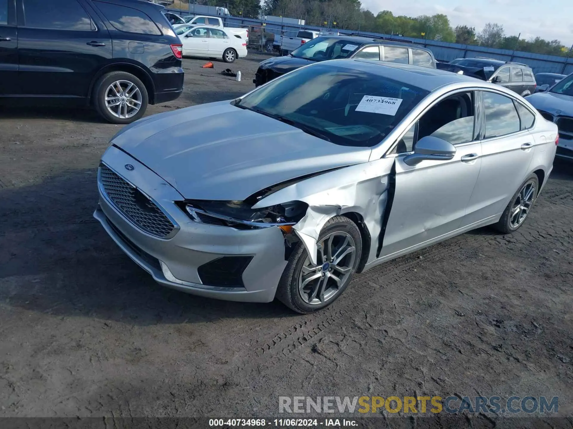 2 Photograph of a damaged car 3FA6P0CD2KR236596 FORD FUSION 2019