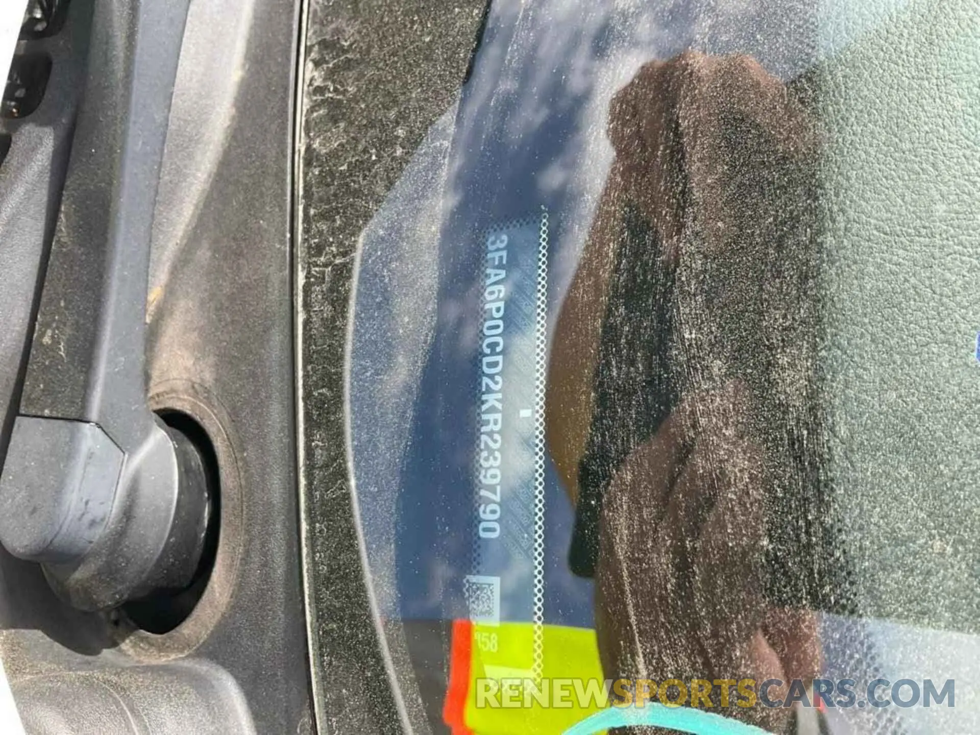 15 Photograph of a damaged car 3FA6P0CD2KR239790 FORD FUSION 2019