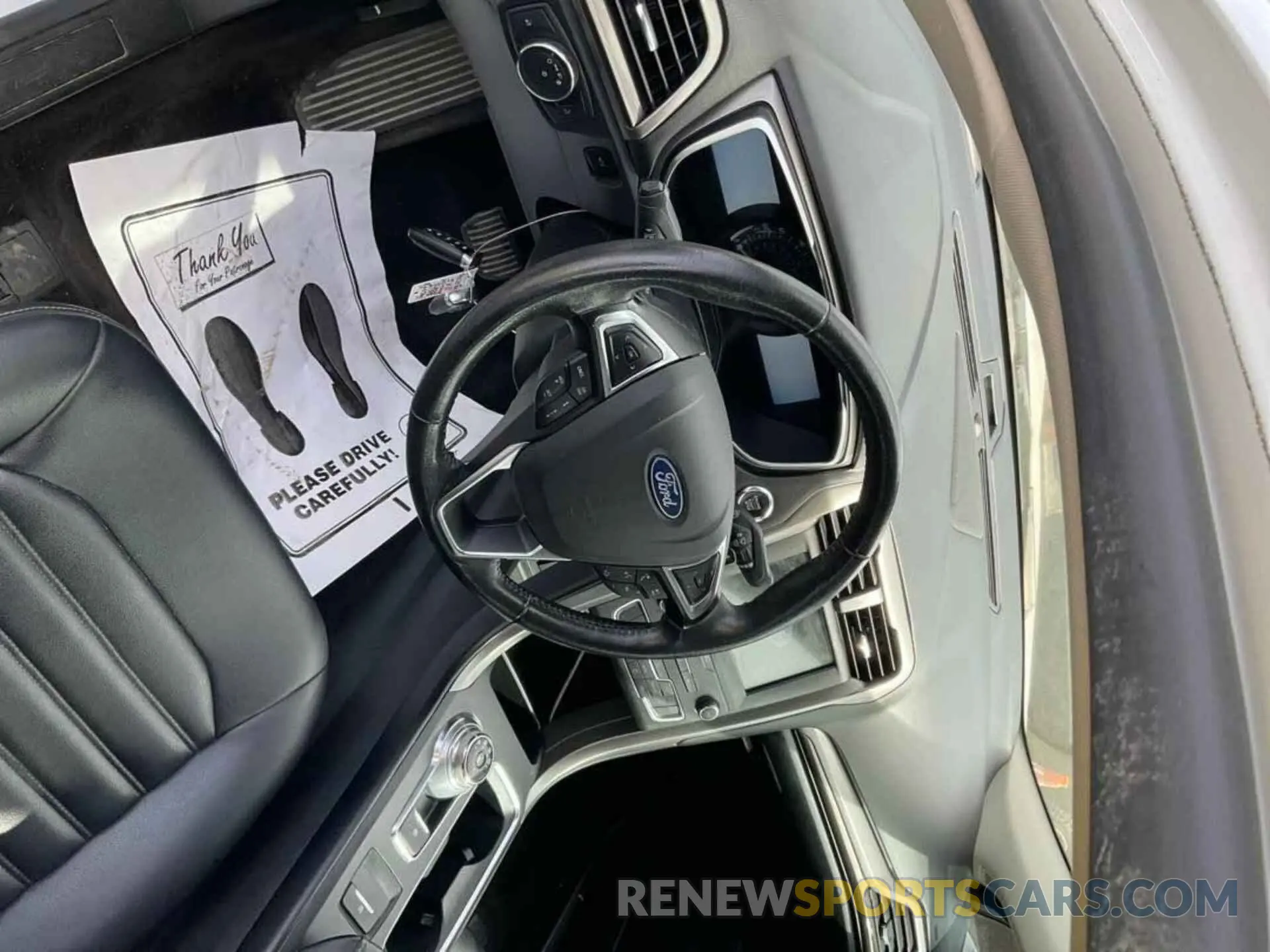 19 Photograph of a damaged car 3FA6P0CD2KR239790 FORD FUSION 2019