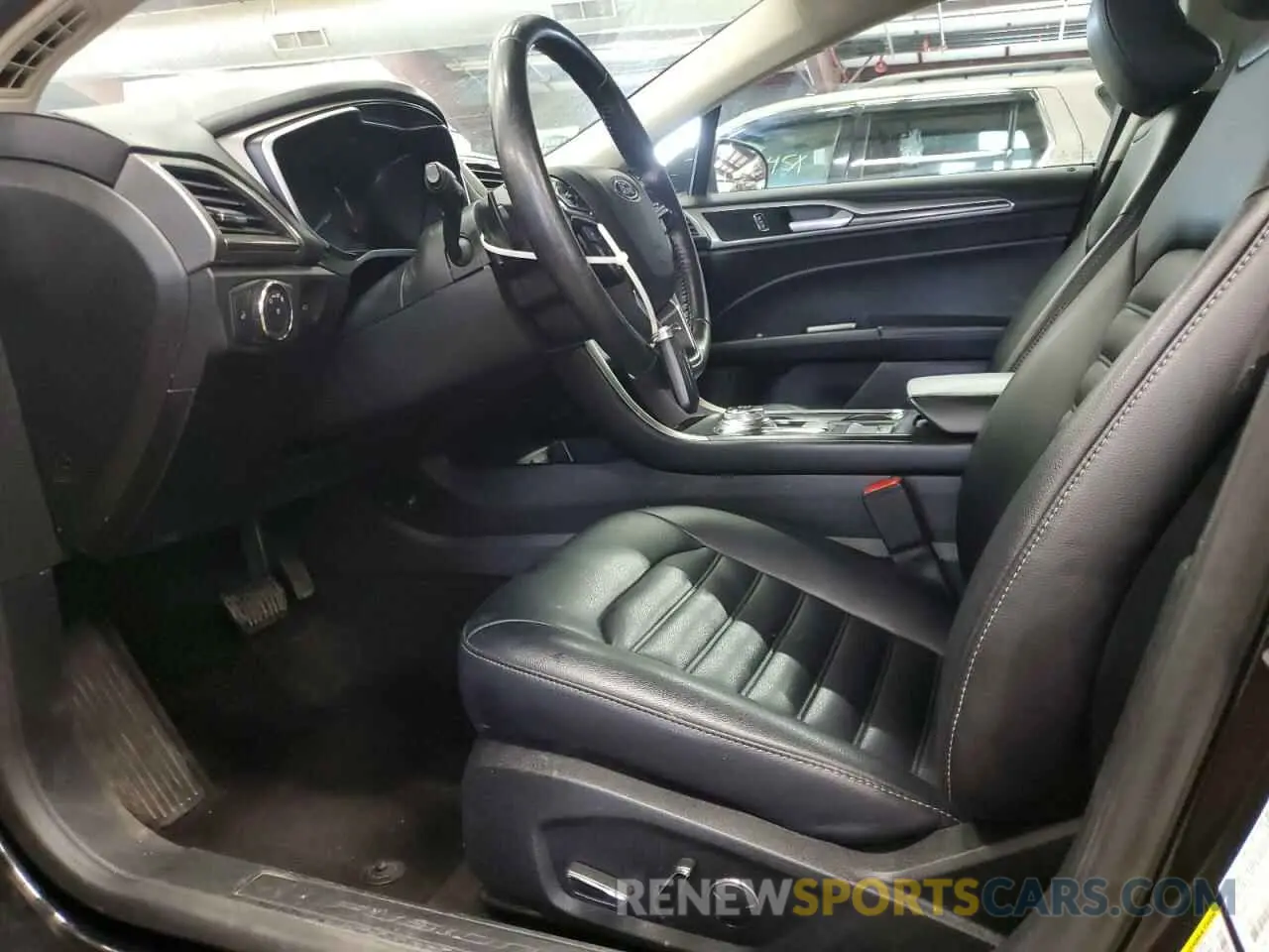 7 Photograph of a damaged car 3FA6P0CD3KR145241 FORD FUSION 2019