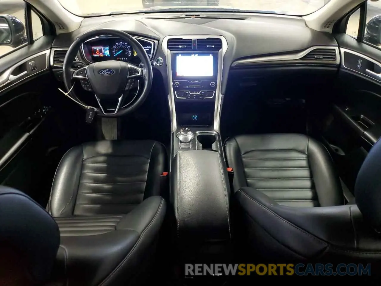 8 Photograph of a damaged car 3FA6P0CD3KR145241 FORD FUSION 2019
