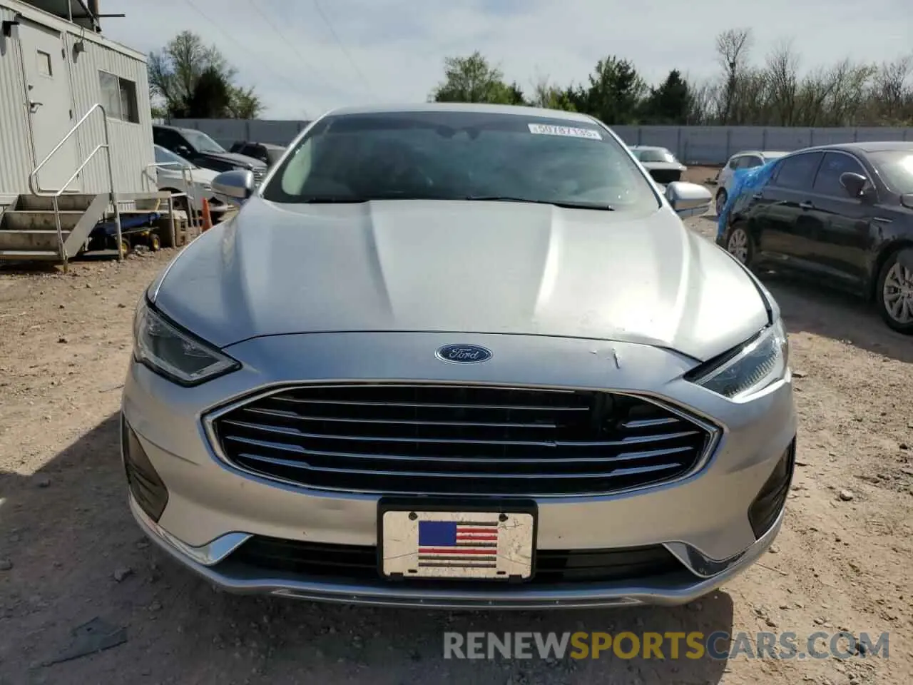 5 Photograph of a damaged car 3FA6P0CD3KR252967 FORD FUSION 2019