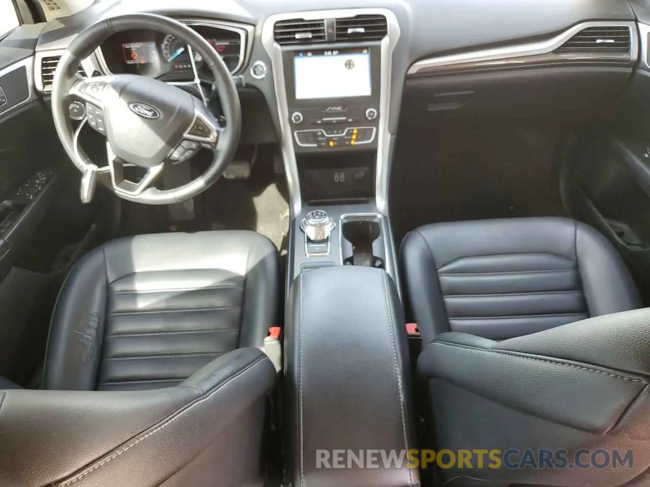 8 Photograph of a damaged car 3FA6P0CD3KR252967 FORD FUSION 2019