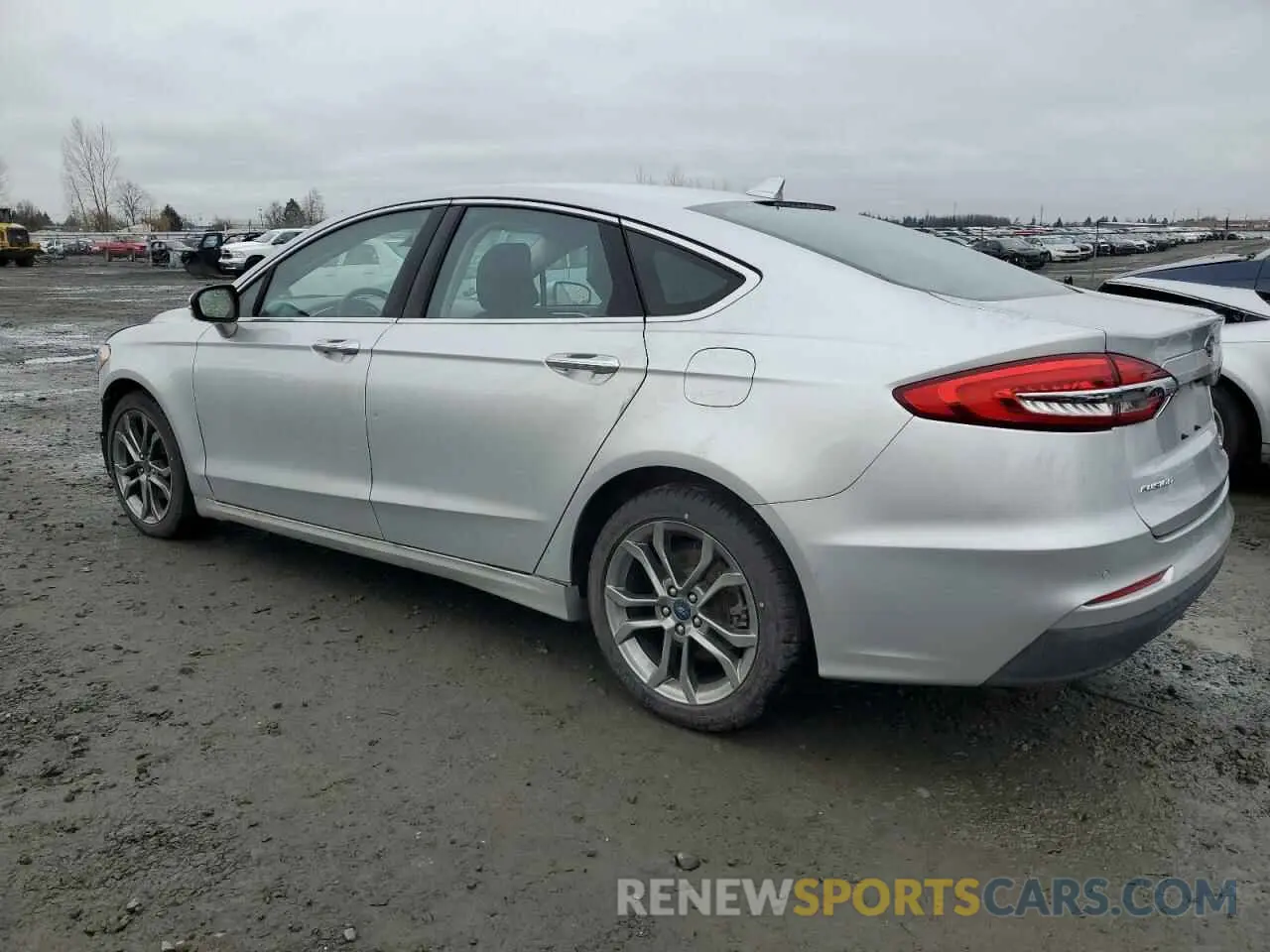 2 Photograph of a damaged car 3FA6P0CD3KR260583 FORD FUSION 2019