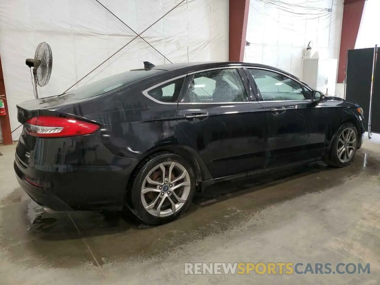 3 Photograph of a damaged car 3FA6P0CD4KR181424 FORD FUSION 2019