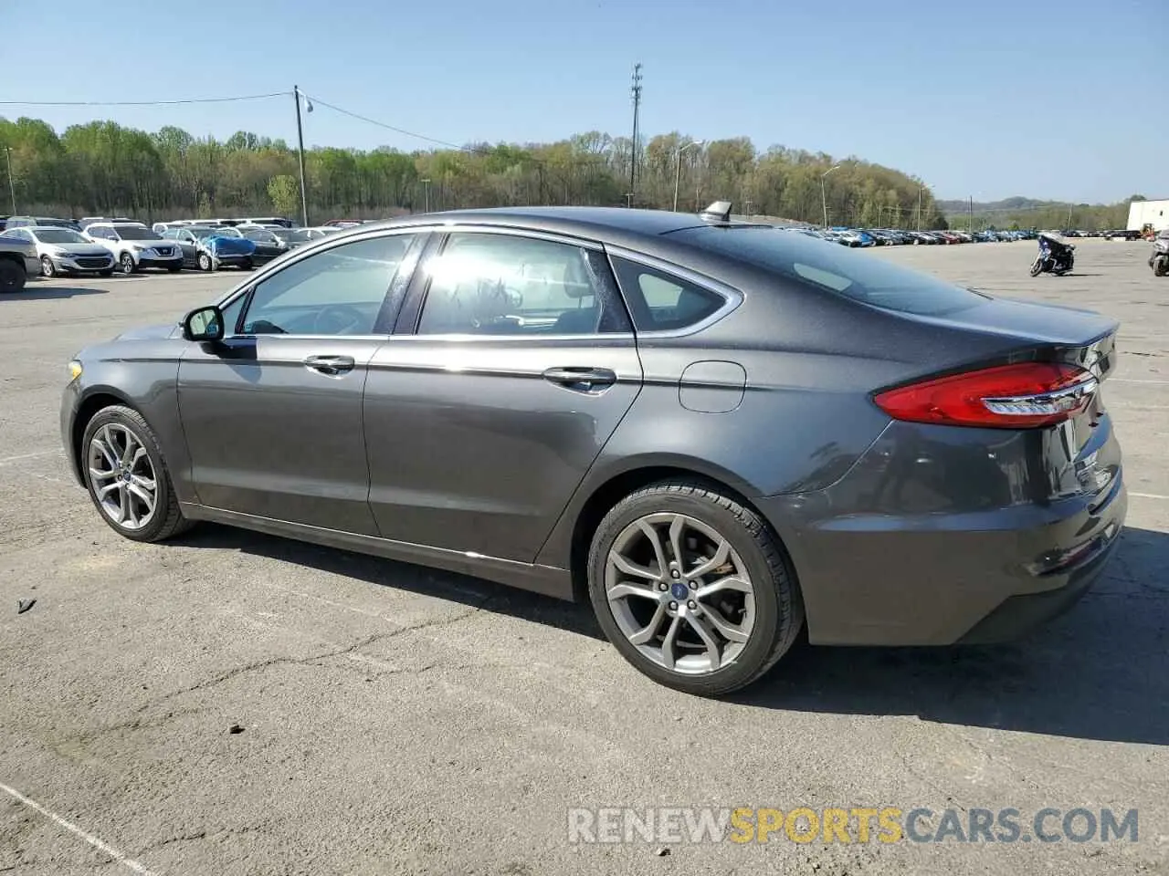 2 Photograph of a damaged car 3FA6P0CD4KR196098 FORD FUSION 2019