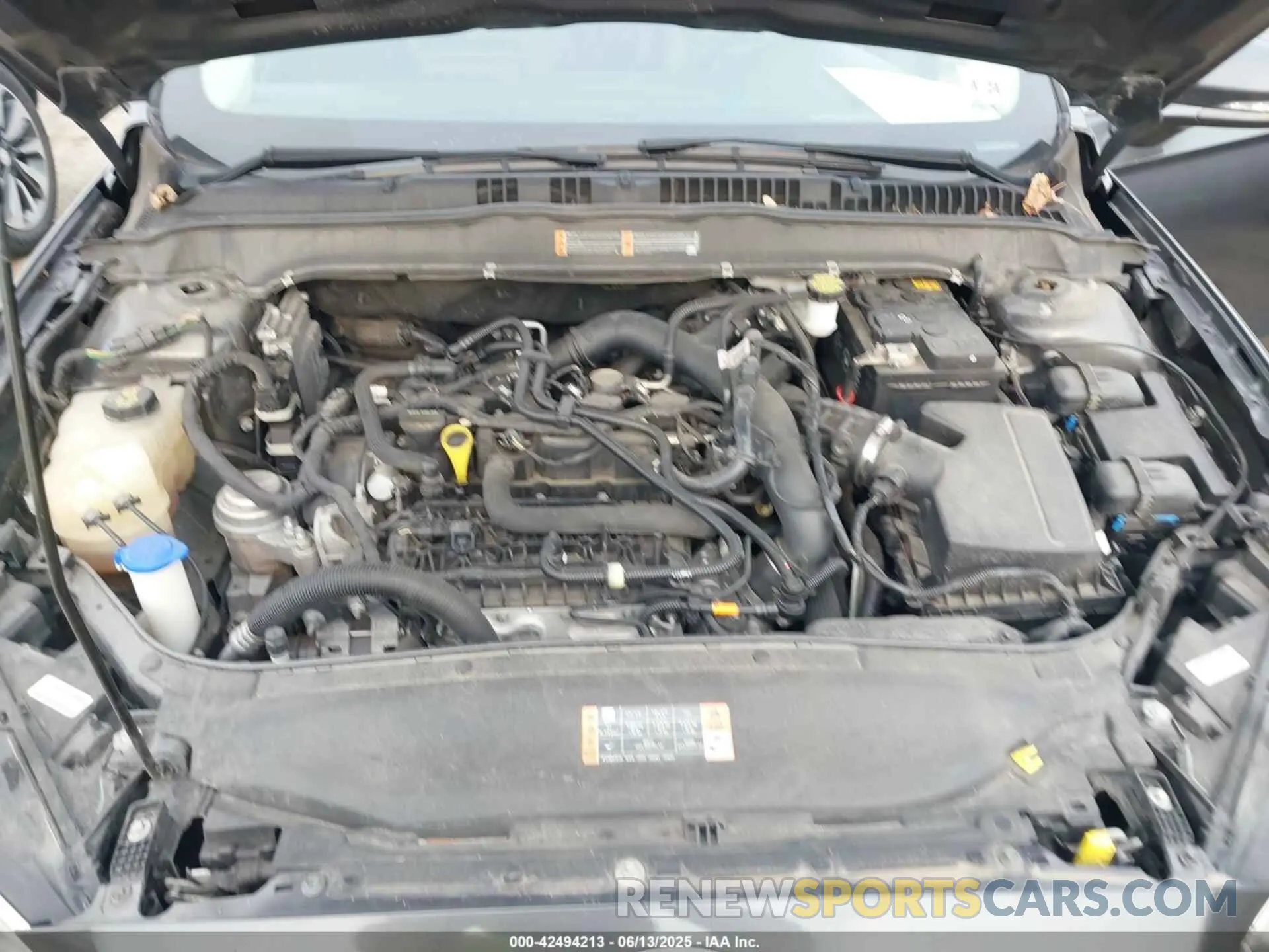 10 Photograph of a damaged car 3FA6P0CD5KR180136 FORD FUSION 2019