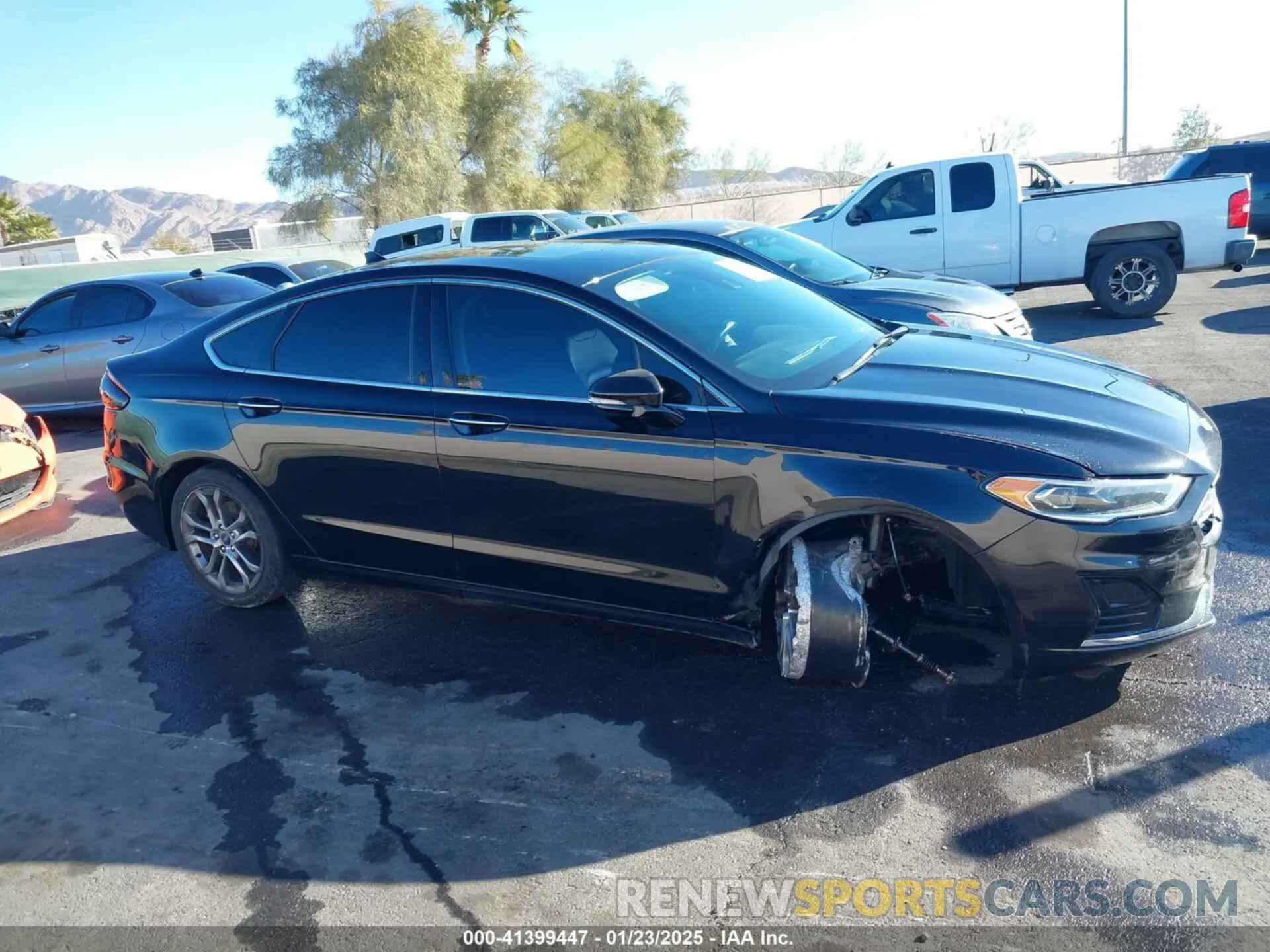 13 Photograph of a damaged car 3FA6P0CD5KR181285 FORD FUSION 2019