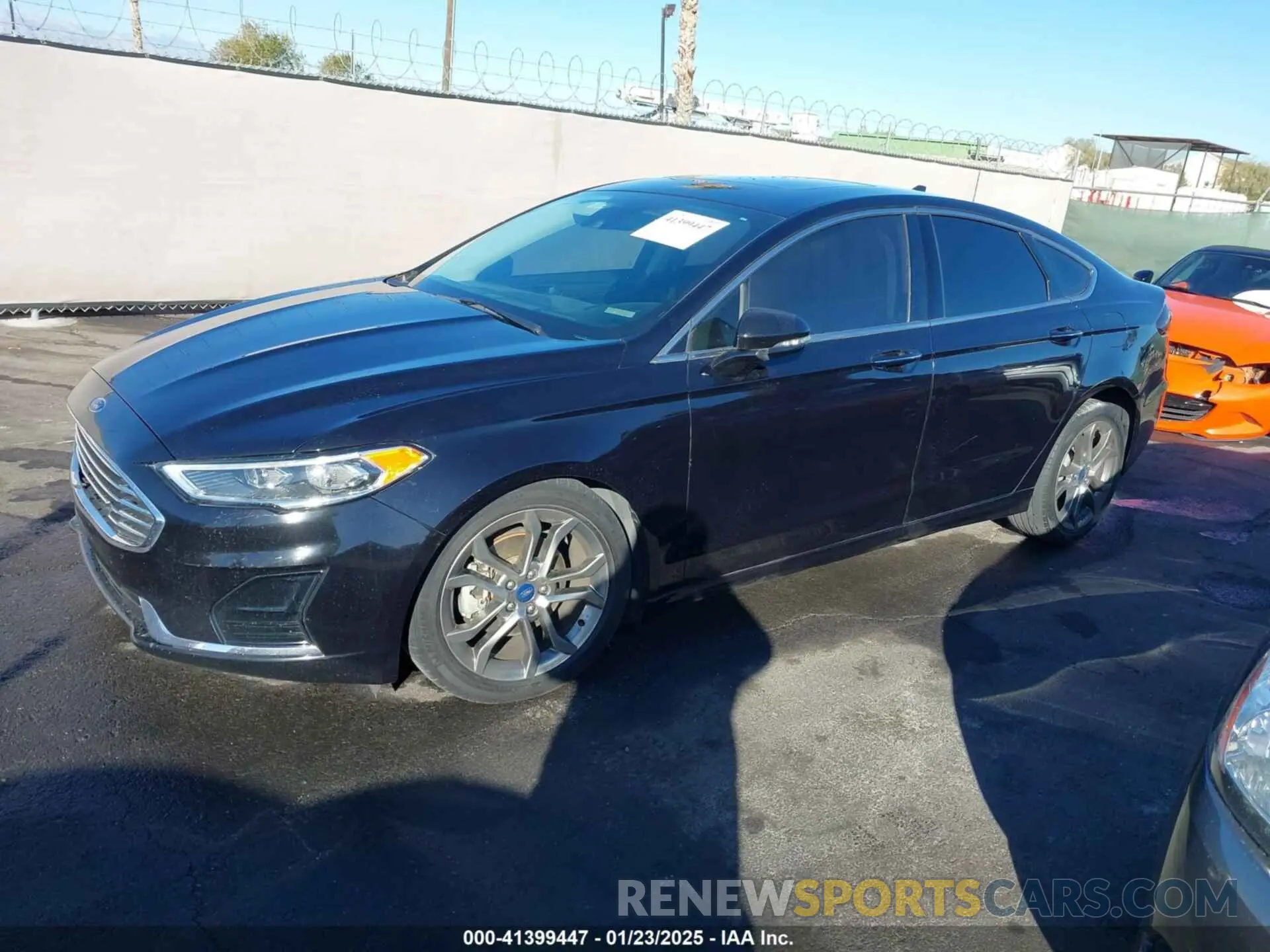 2 Photograph of a damaged car 3FA6P0CD5KR181285 FORD FUSION 2019
