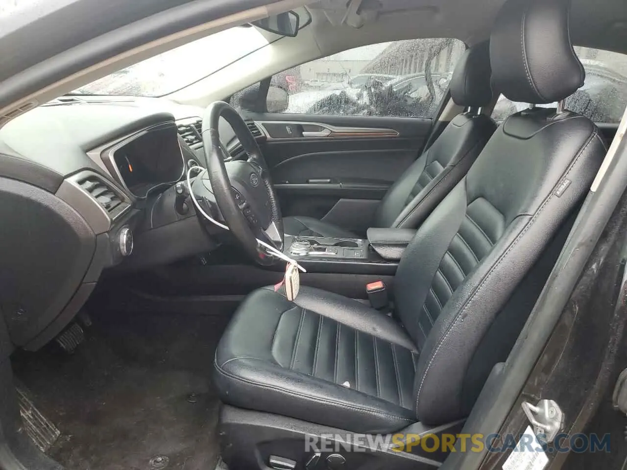 7 Photograph of a damaged car 3FA6P0CD5KR236530 FORD FUSION 2019