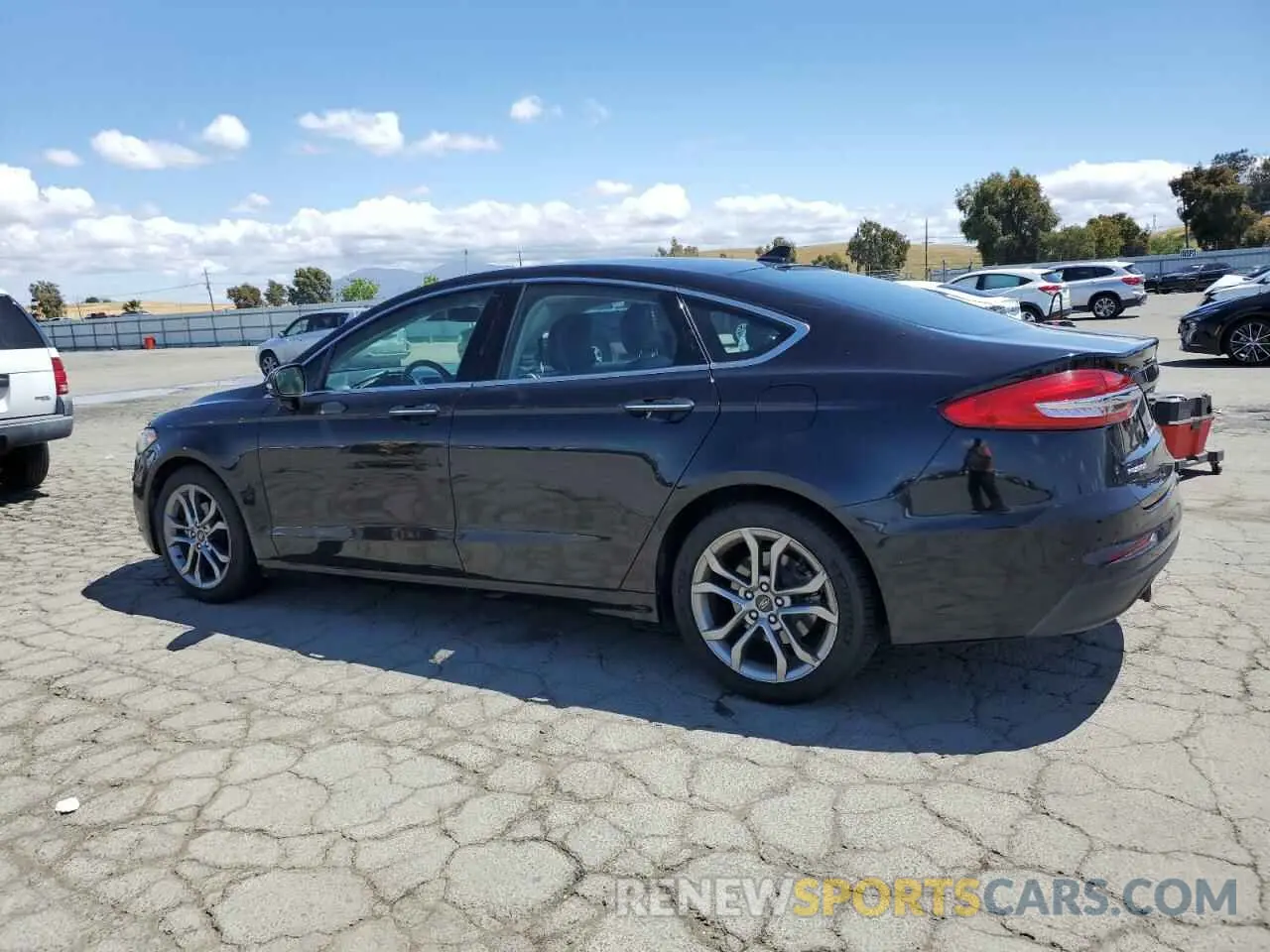 2 Photograph of a damaged car 3FA6P0CD5KR253151 FORD FUSION 2019