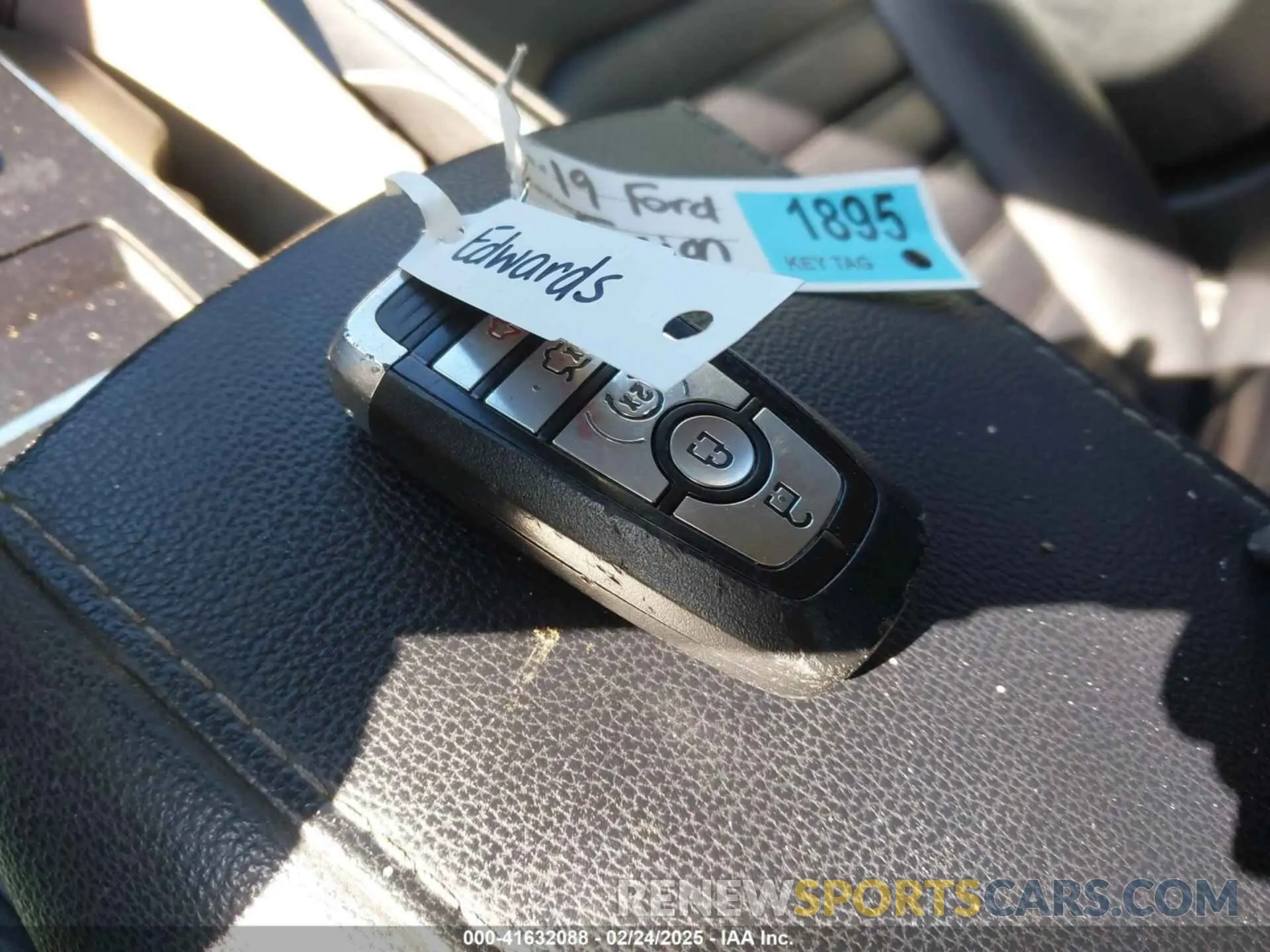 11 Photograph of a damaged car 3FA6P0CD5KR270726 FORD FUSION 2019