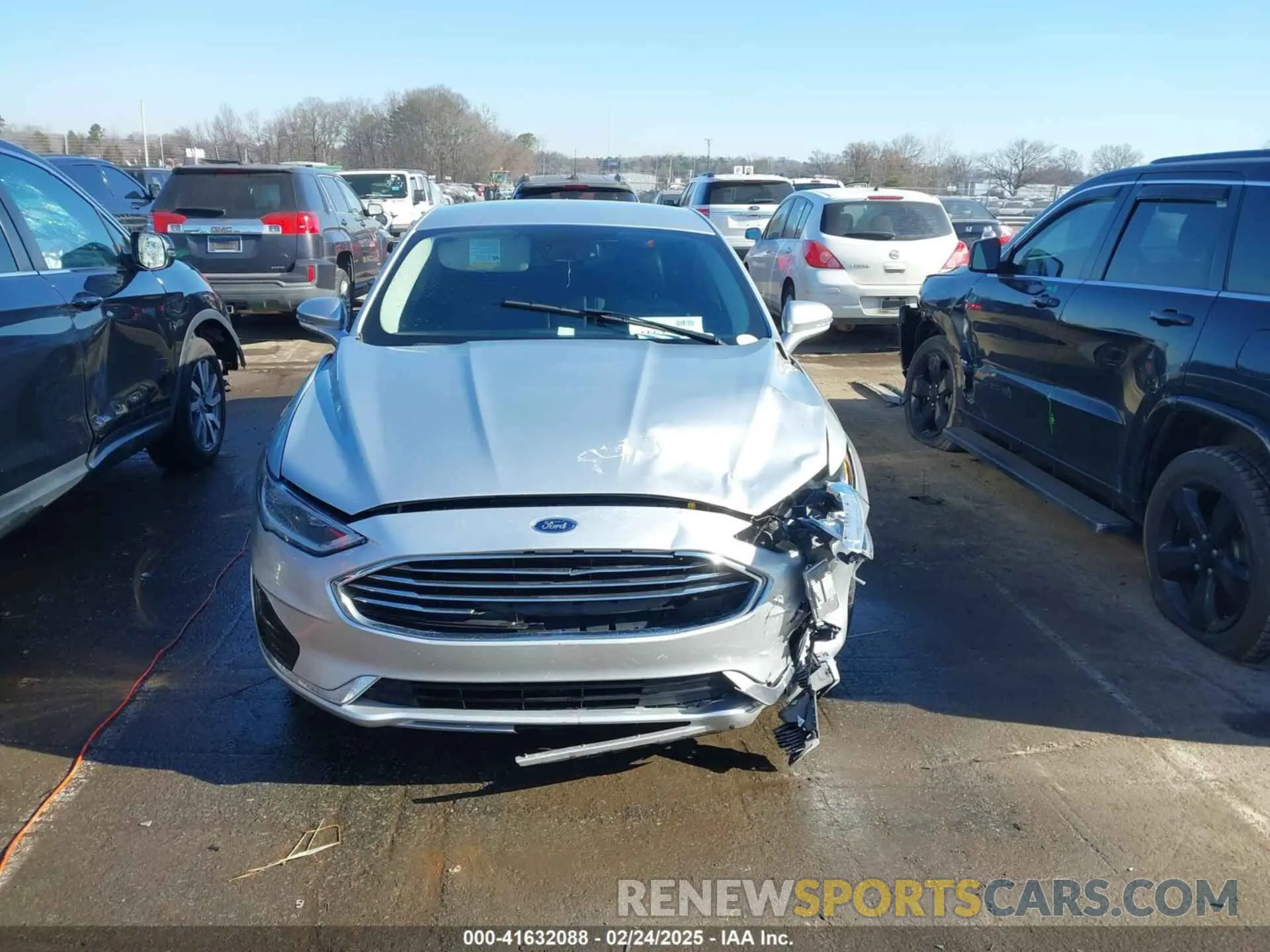 12 Photograph of a damaged car 3FA6P0CD5KR270726 FORD FUSION 2019