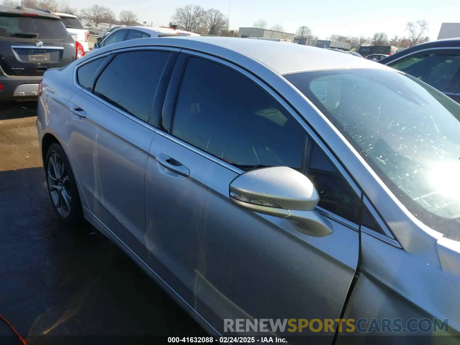 13 Photograph of a damaged car 3FA6P0CD5KR270726 FORD FUSION 2019