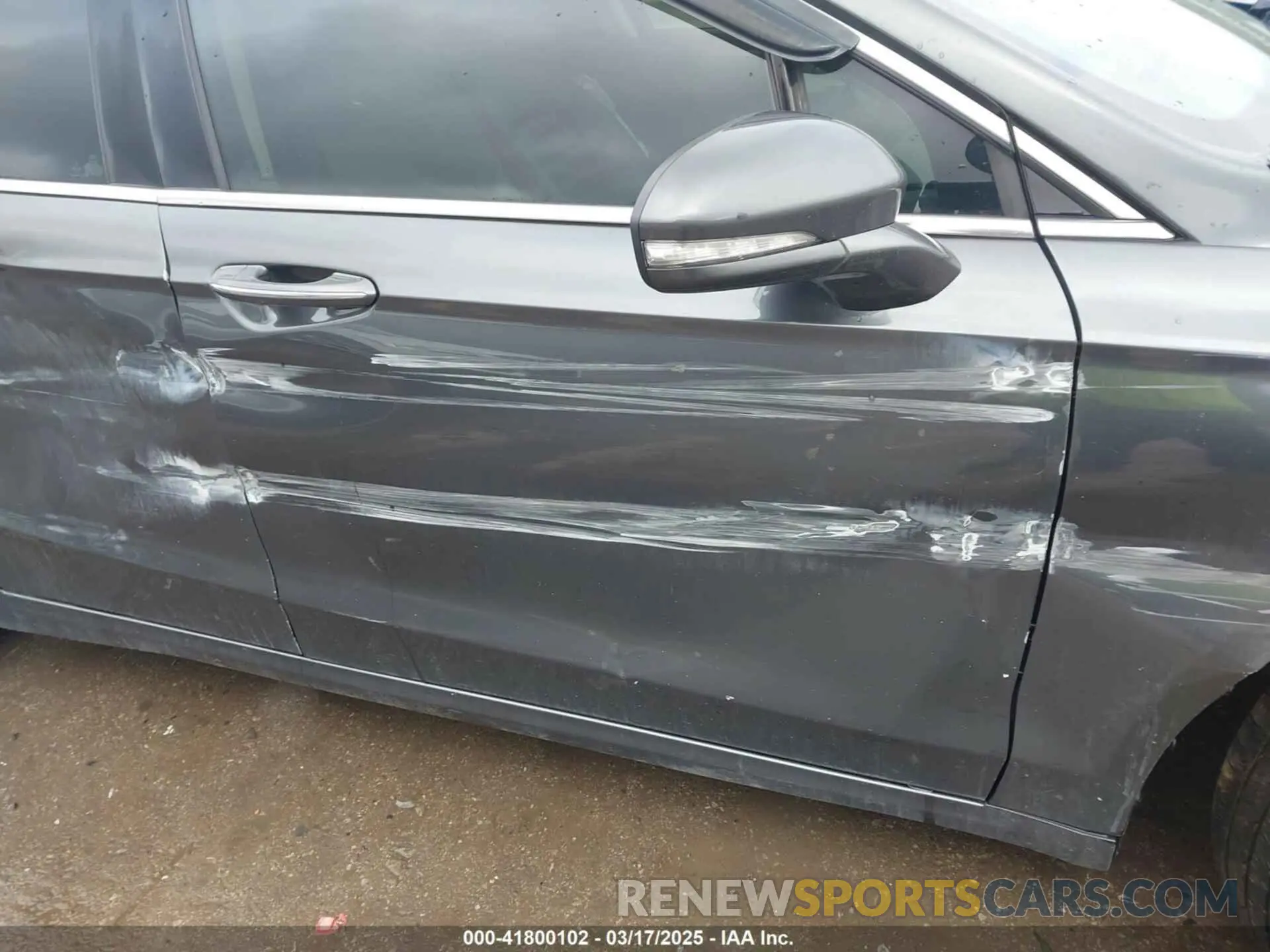 19 Photograph of a damaged car 3FA6P0CD6KR141832 FORD FUSION 2019