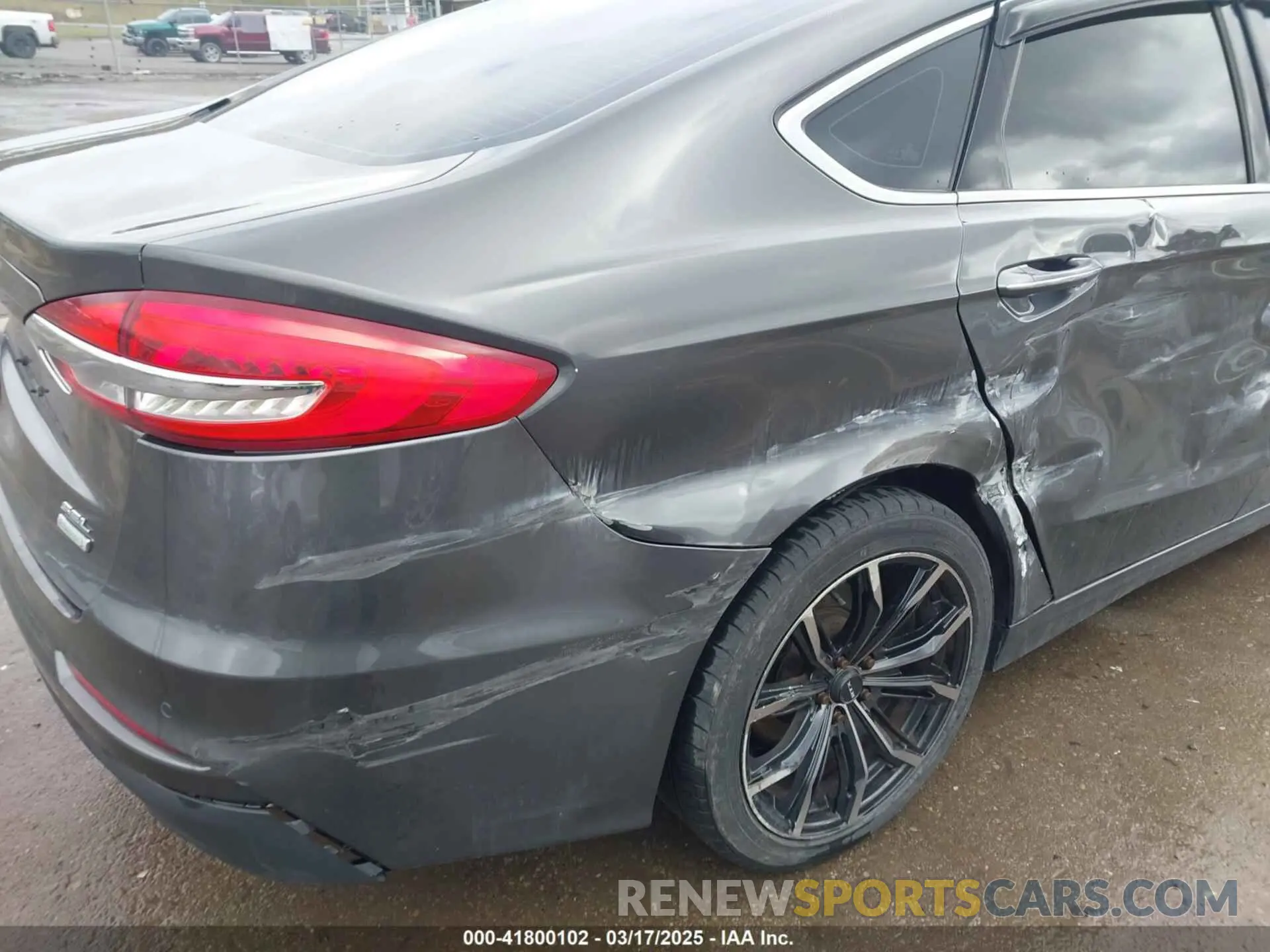 21 Photograph of a damaged car 3FA6P0CD6KR141832 FORD FUSION 2019