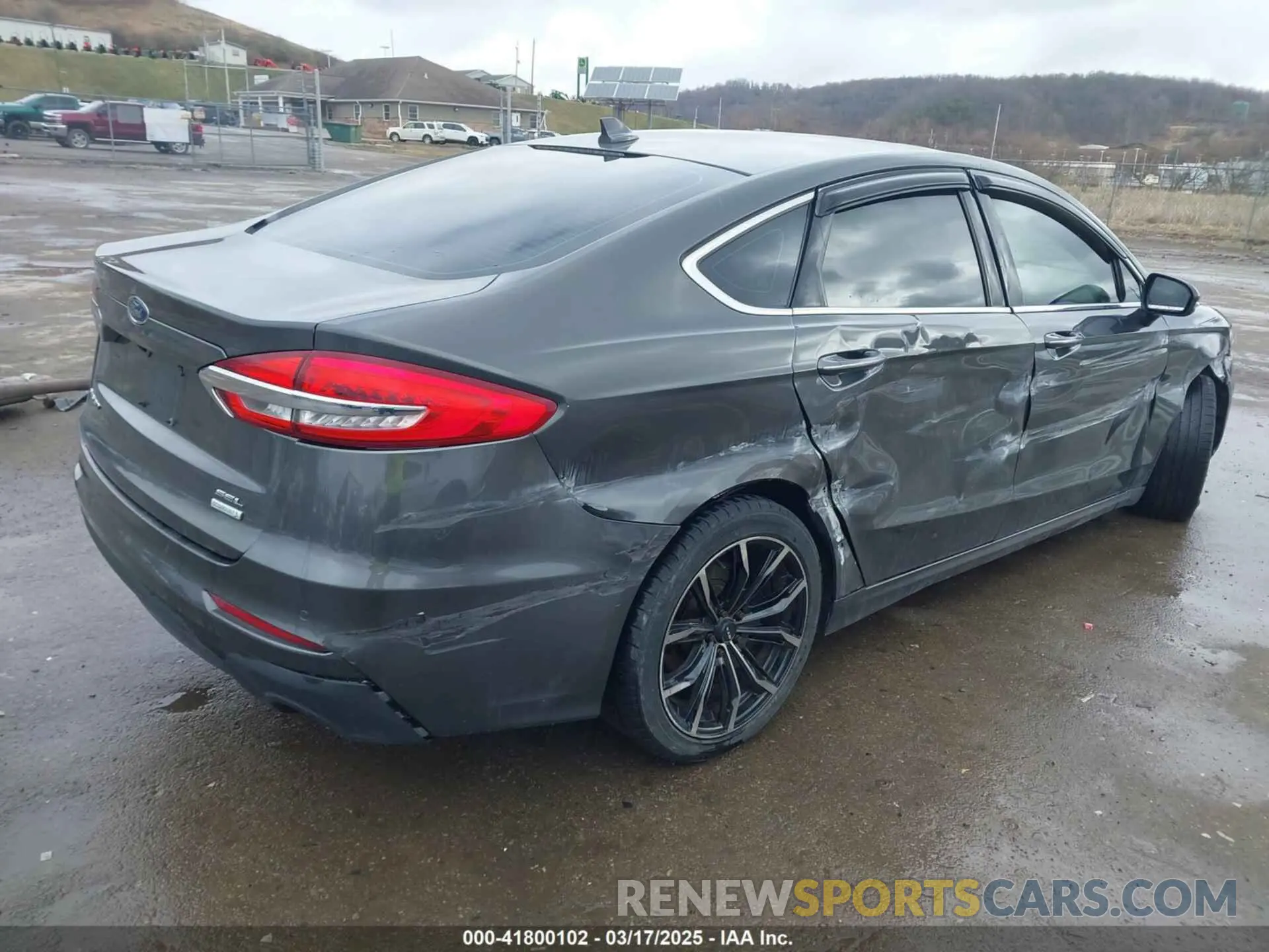 4 Photograph of a damaged car 3FA6P0CD6KR141832 FORD FUSION 2019