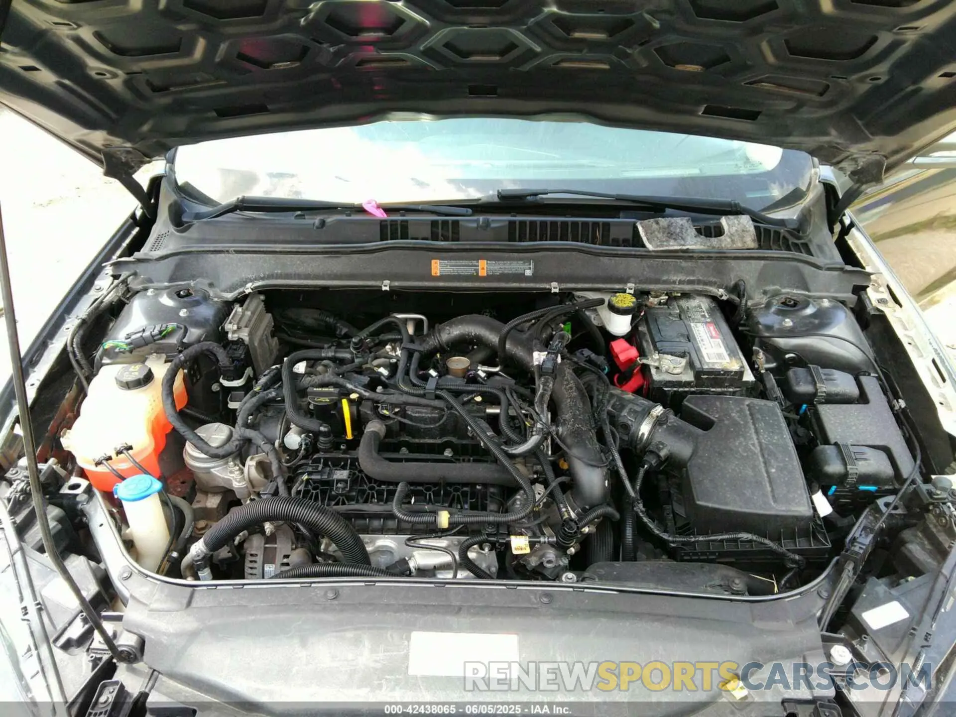10 Photograph of a damaged car 3FA6P0CD6KR144746 FORD FUSION 2019
