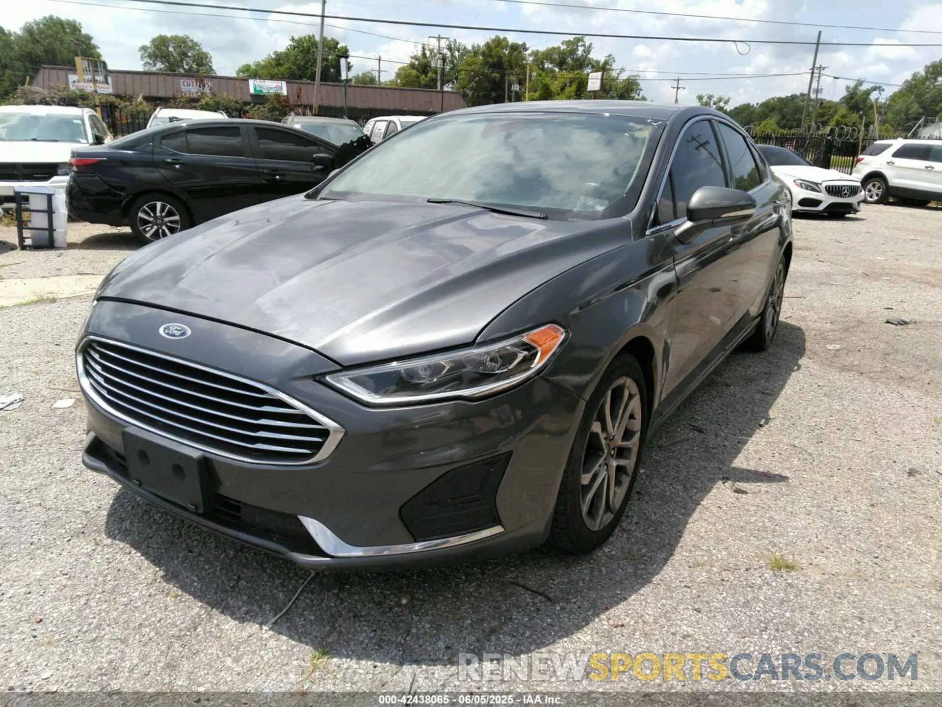 2 Photograph of a damaged car 3FA6P0CD6KR144746 FORD FUSION 2019