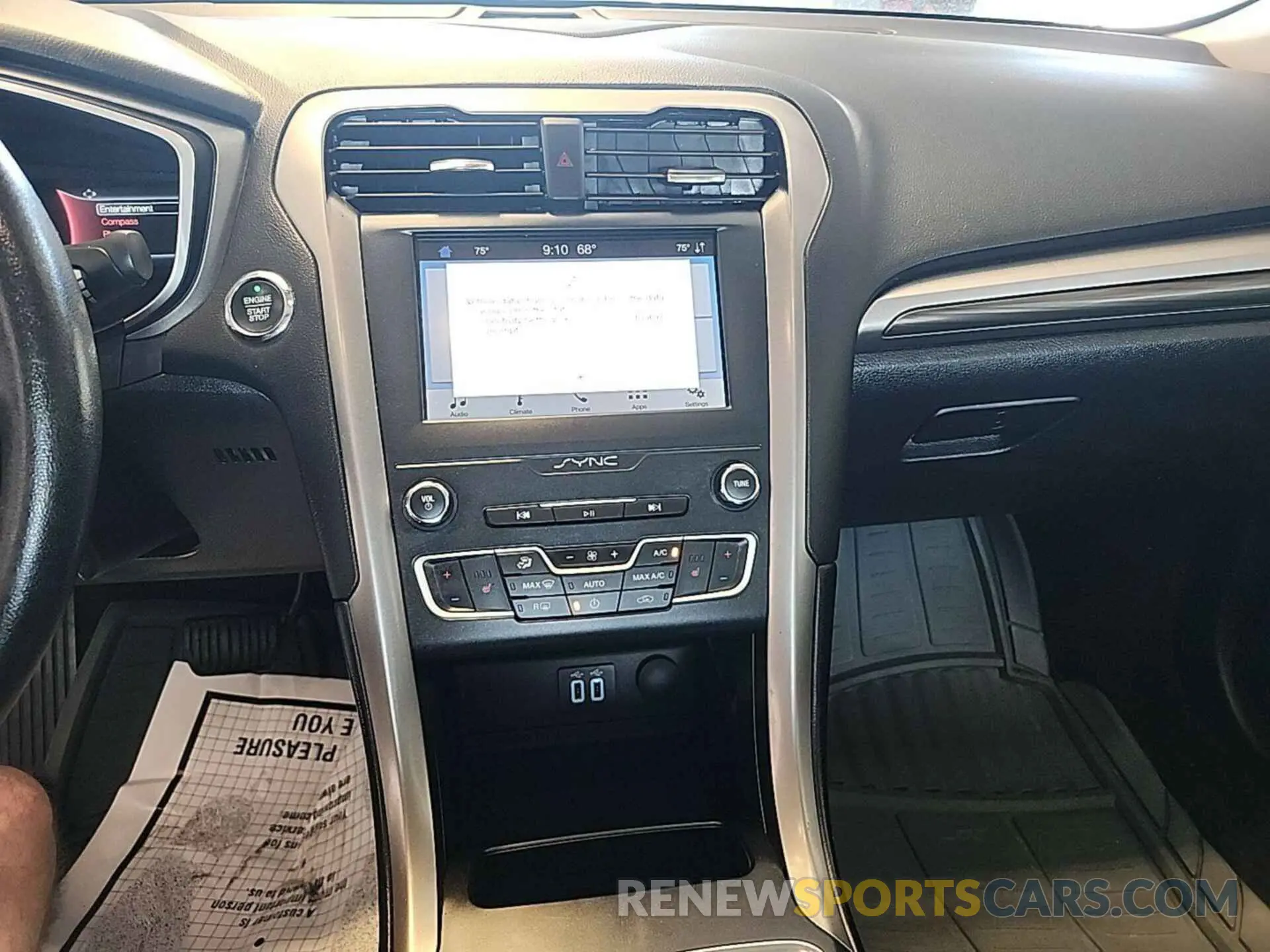 4 Photograph of a damaged car 3FA6P0CD6KR186446 FORD FUSION 2019
