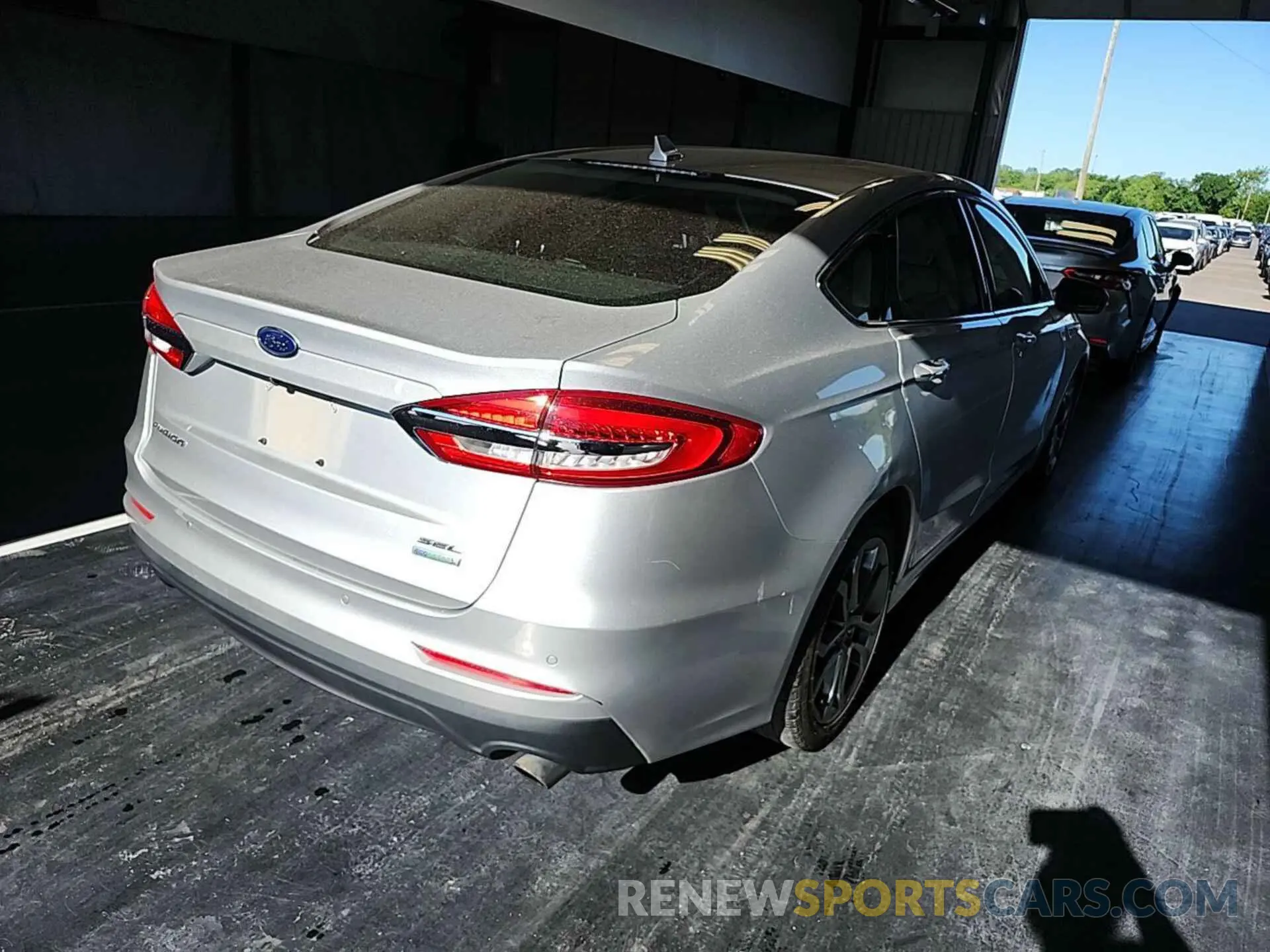5 Photograph of a damaged car 3FA6P0CD6KR186446 FORD FUSION 2019