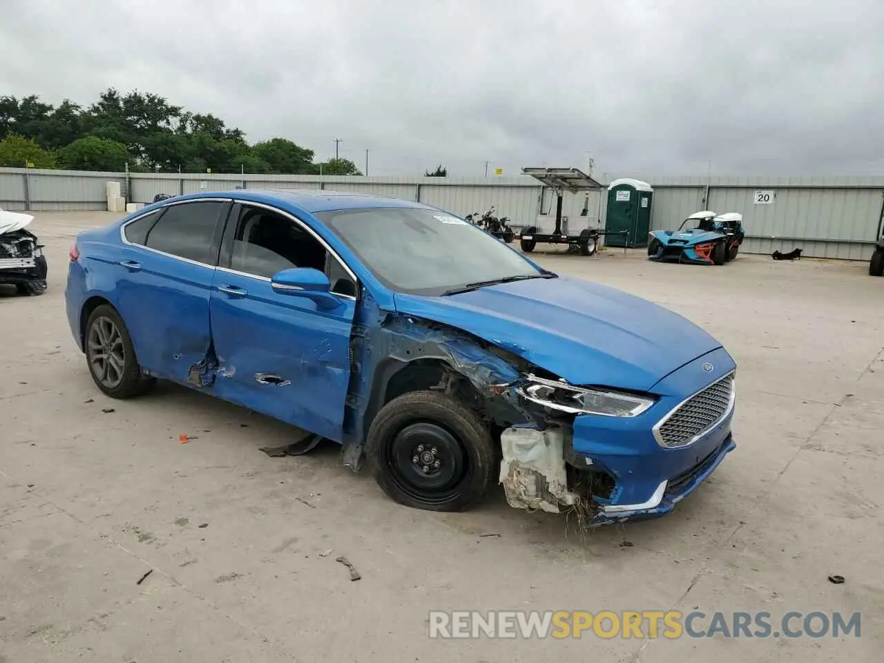 4 Photograph of a damaged car 3FA6P0CD6KR219753 FORD FUSION 2019