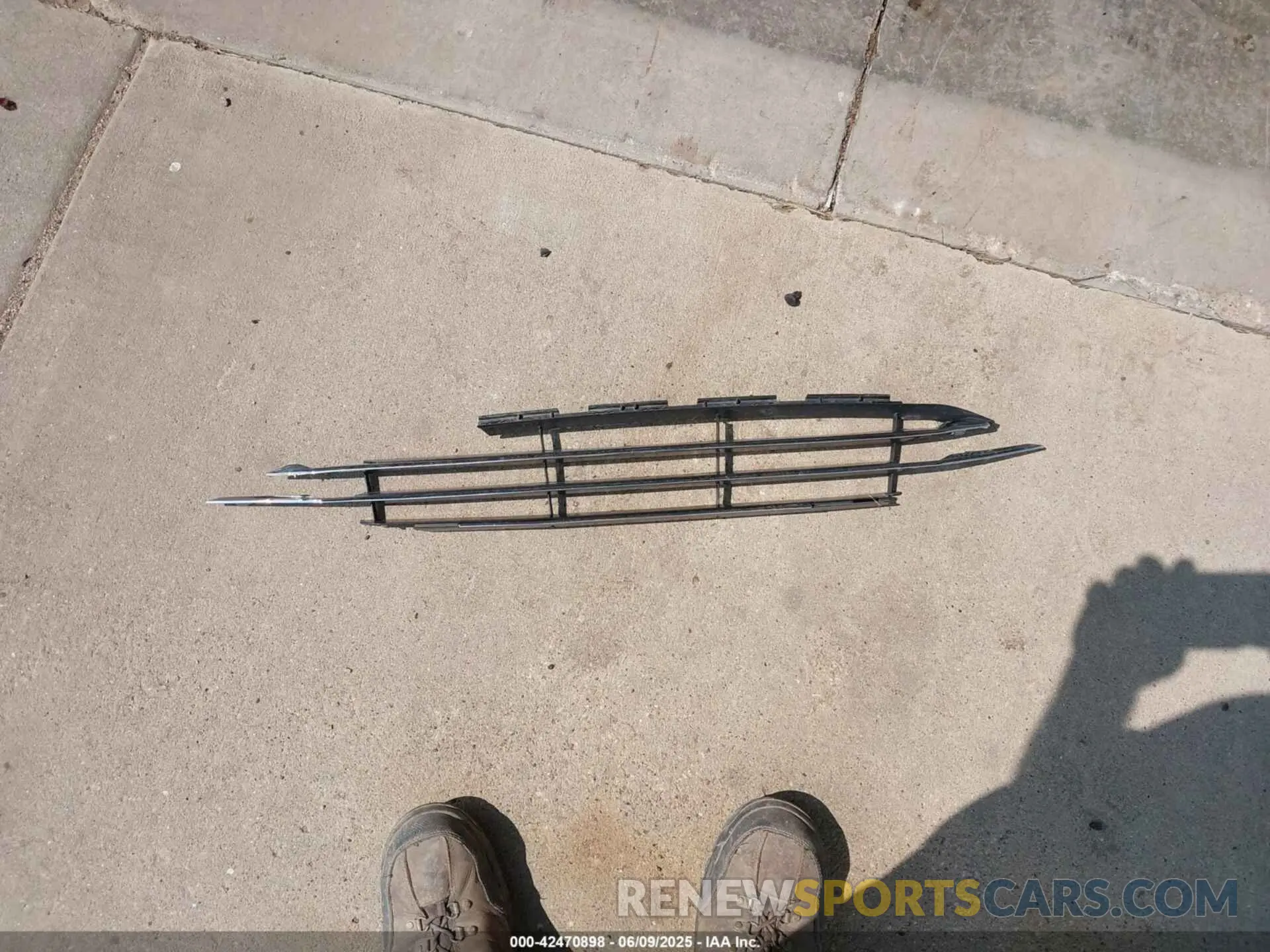 12 Photograph of a damaged car 3FA6P0CD6KR259797 FORD FUSION 2019