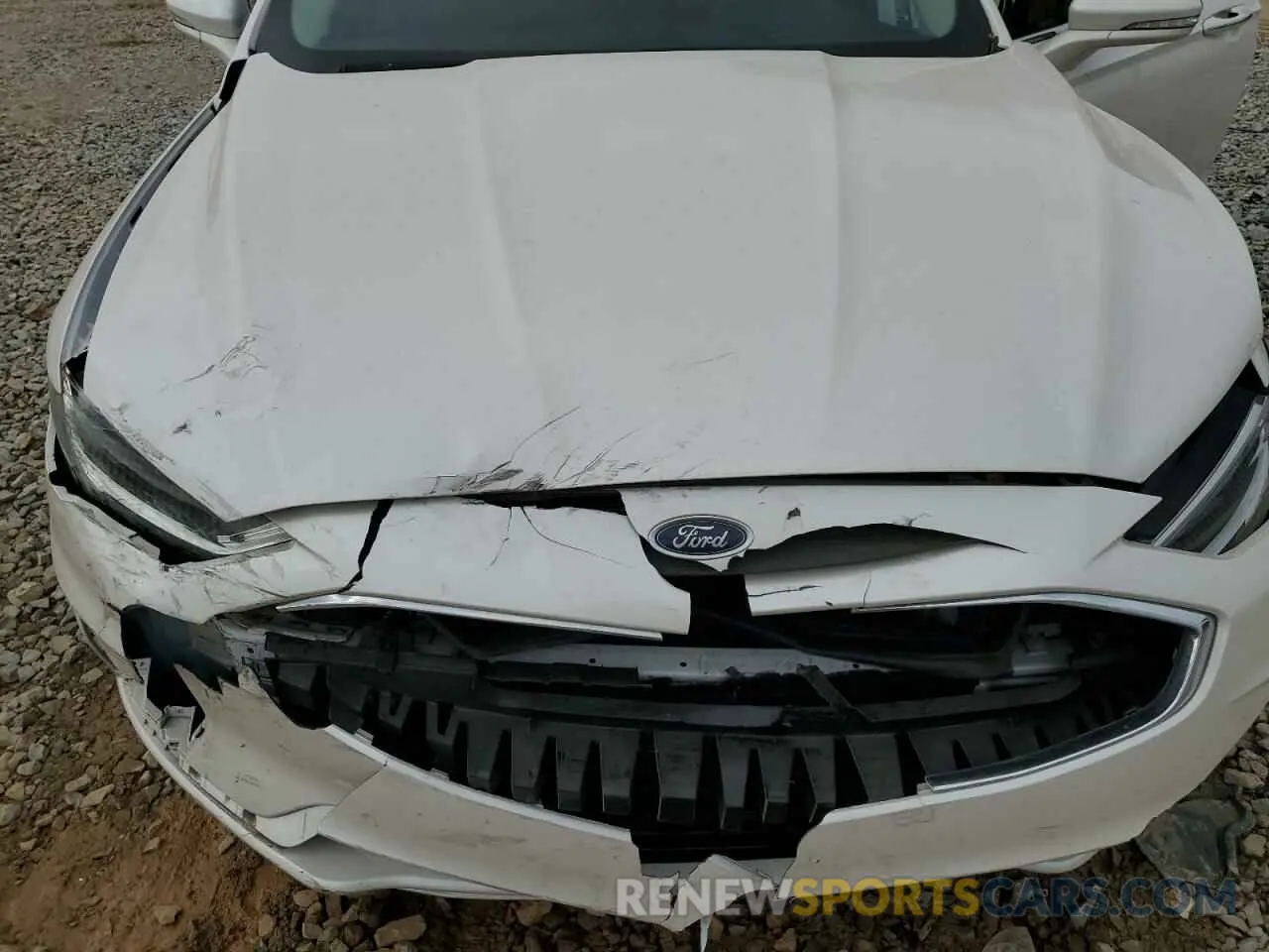 11 Photograph of a damaged car 3FA6P0CD7KR159532 FORD FUSION 2019